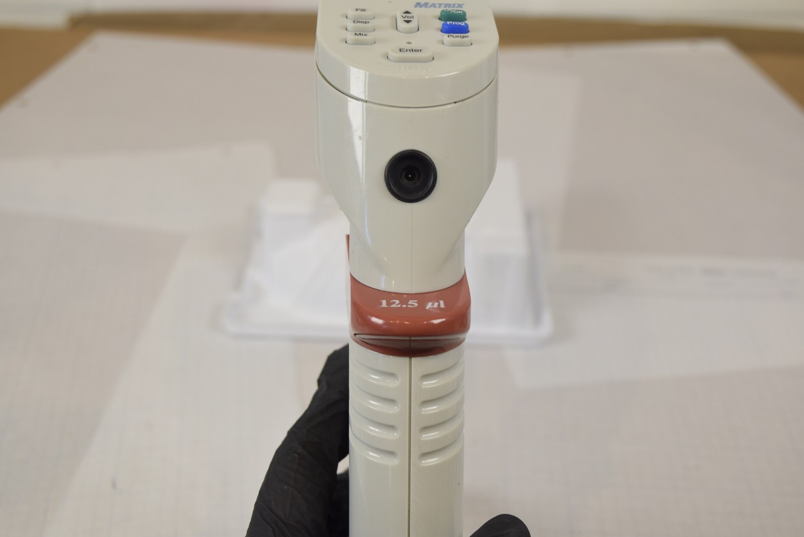 Matrix 16-Channel 0.5-12.5uL Electronic Pipette - Bench Tested, No Charger