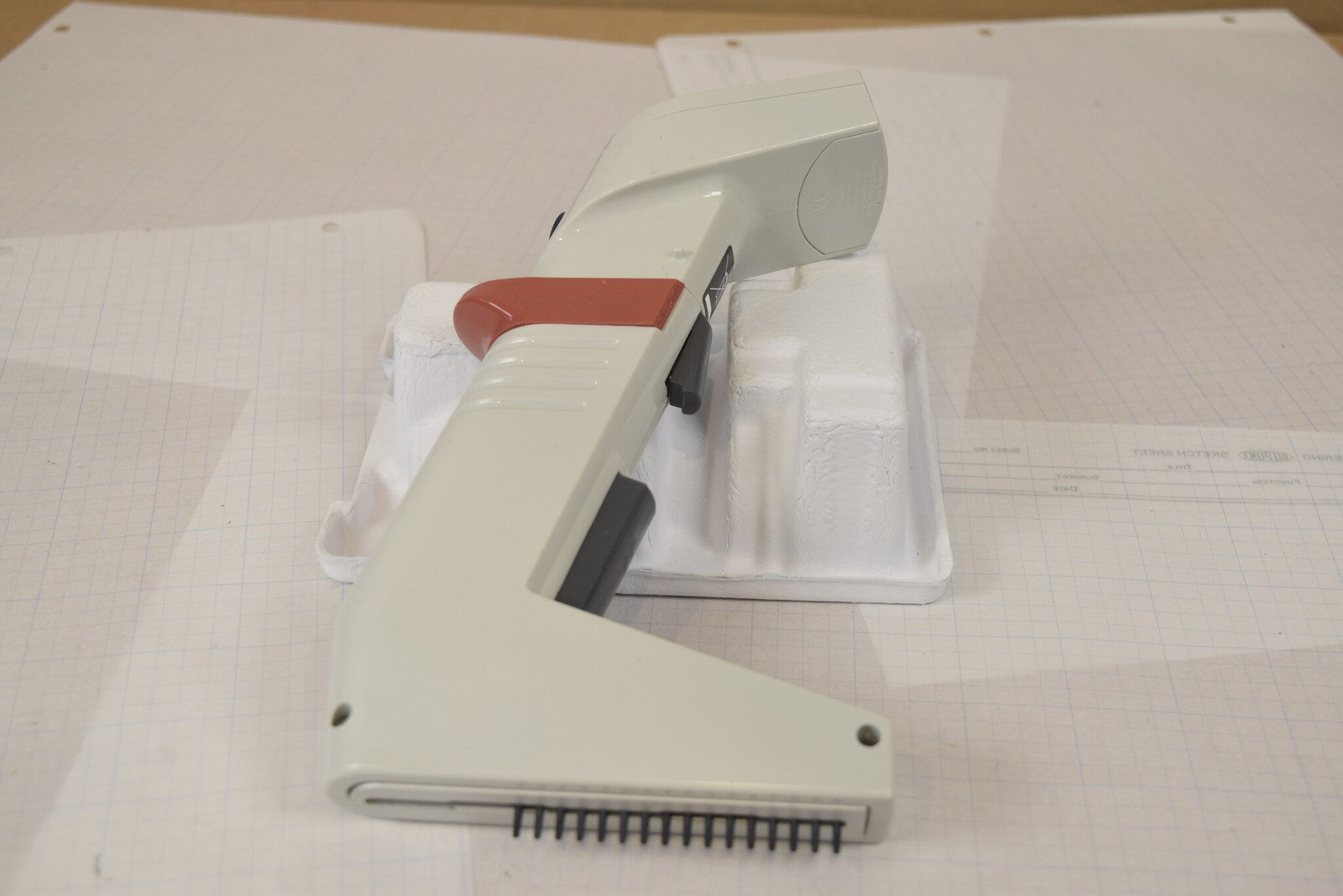 Matrix 16-Channel 0.5-12.5uL Electronic Pipette - Bench Tested, No Charger