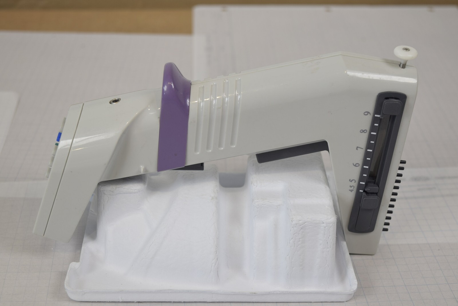 Matrix Impact2 12-Channel 30uL Adjustable Spacing Pipette - Tested, Seam Opens