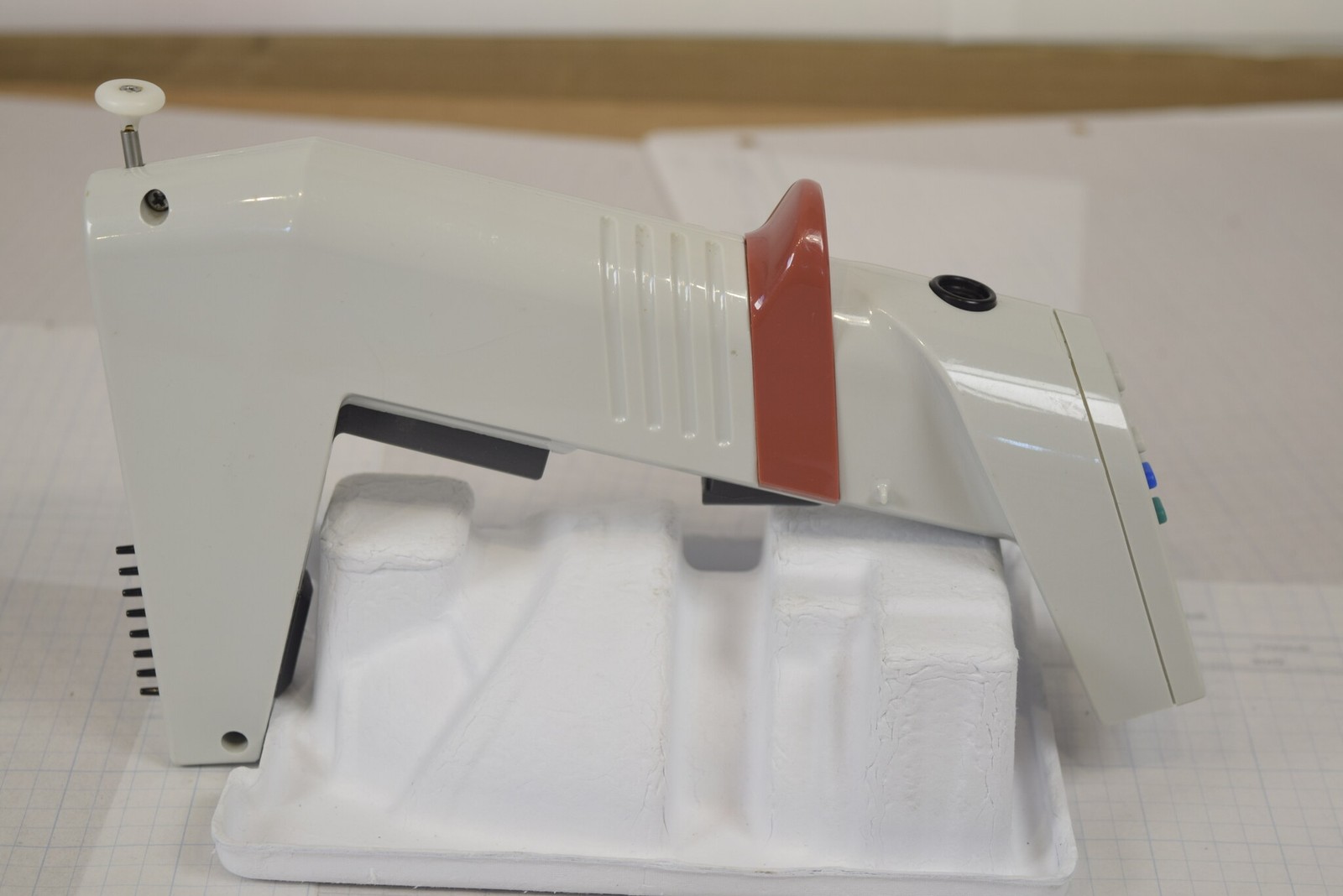 Matrix eQualizer 8-Channel 12.5uL Adjustable Spacing Pipette + Charger - Tested