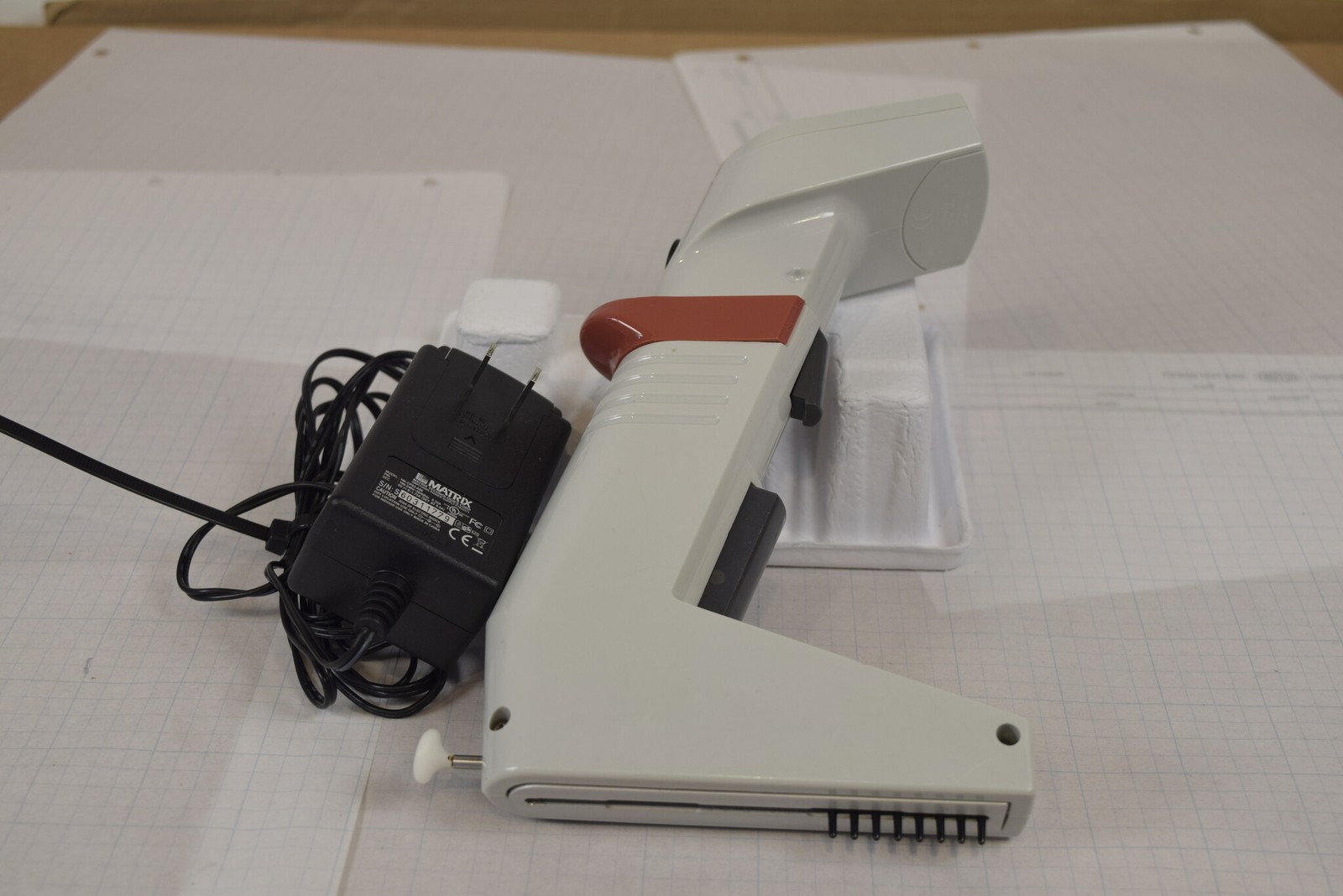 Matrix eQualizer 8-Channel 12.5uL Adjustable Spacing Pipette + Charger - Tested