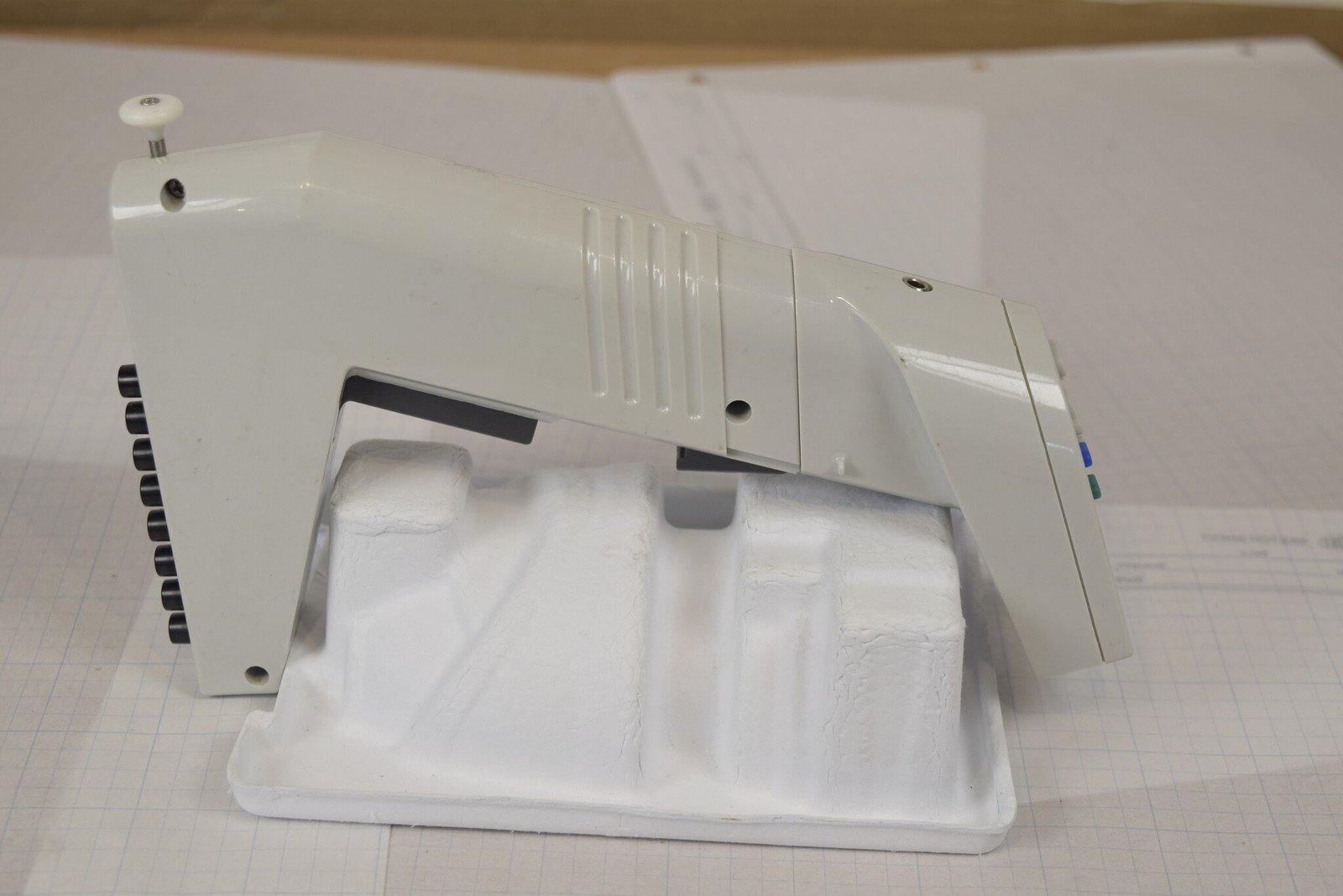 Matrix Impact2 8-Channel 1250uL Adjustable Spacing Pipette - Tested, No Charger
