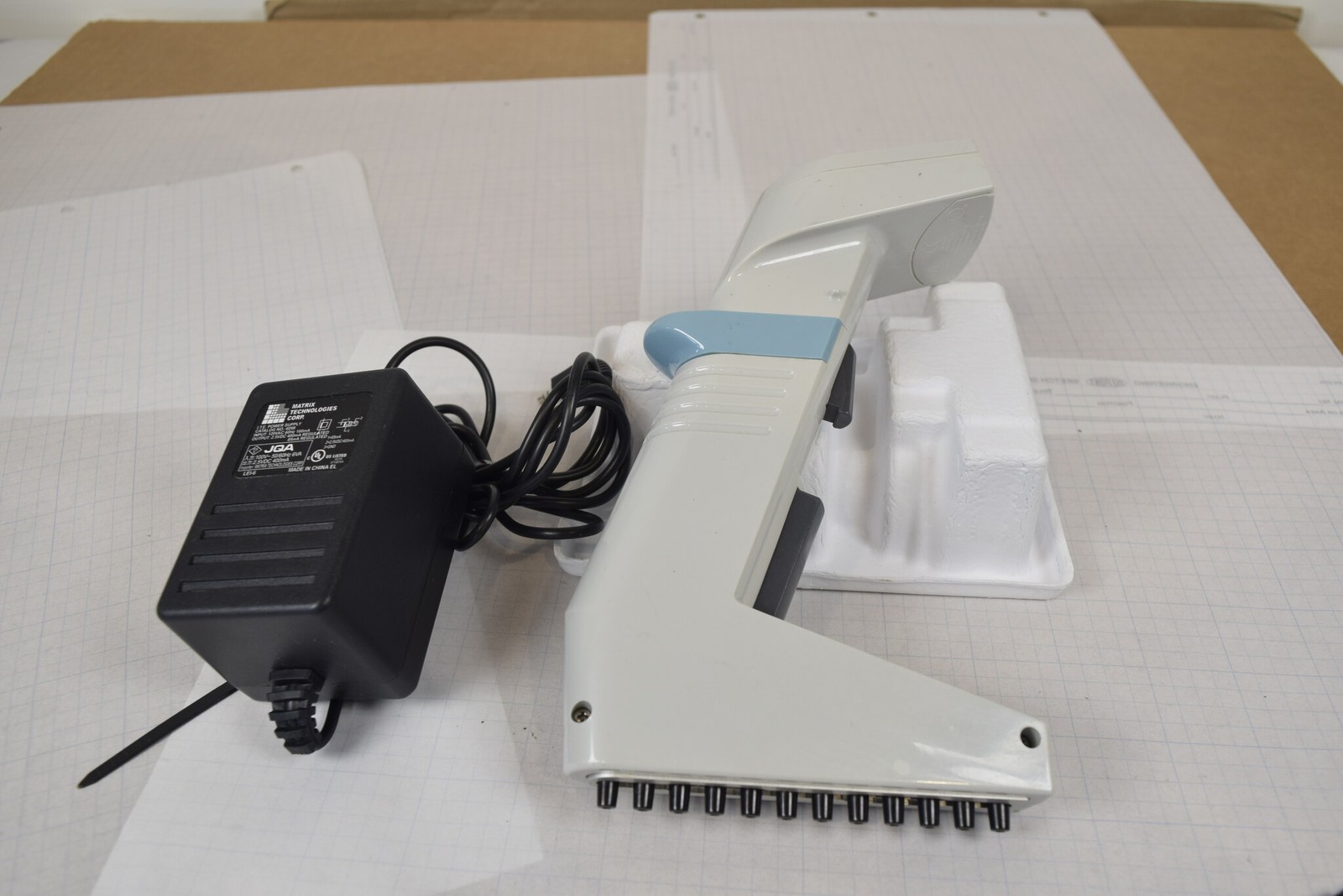 Matrix Impact2 12-Channel 250uL Electronic Pipette + Charger - Tested