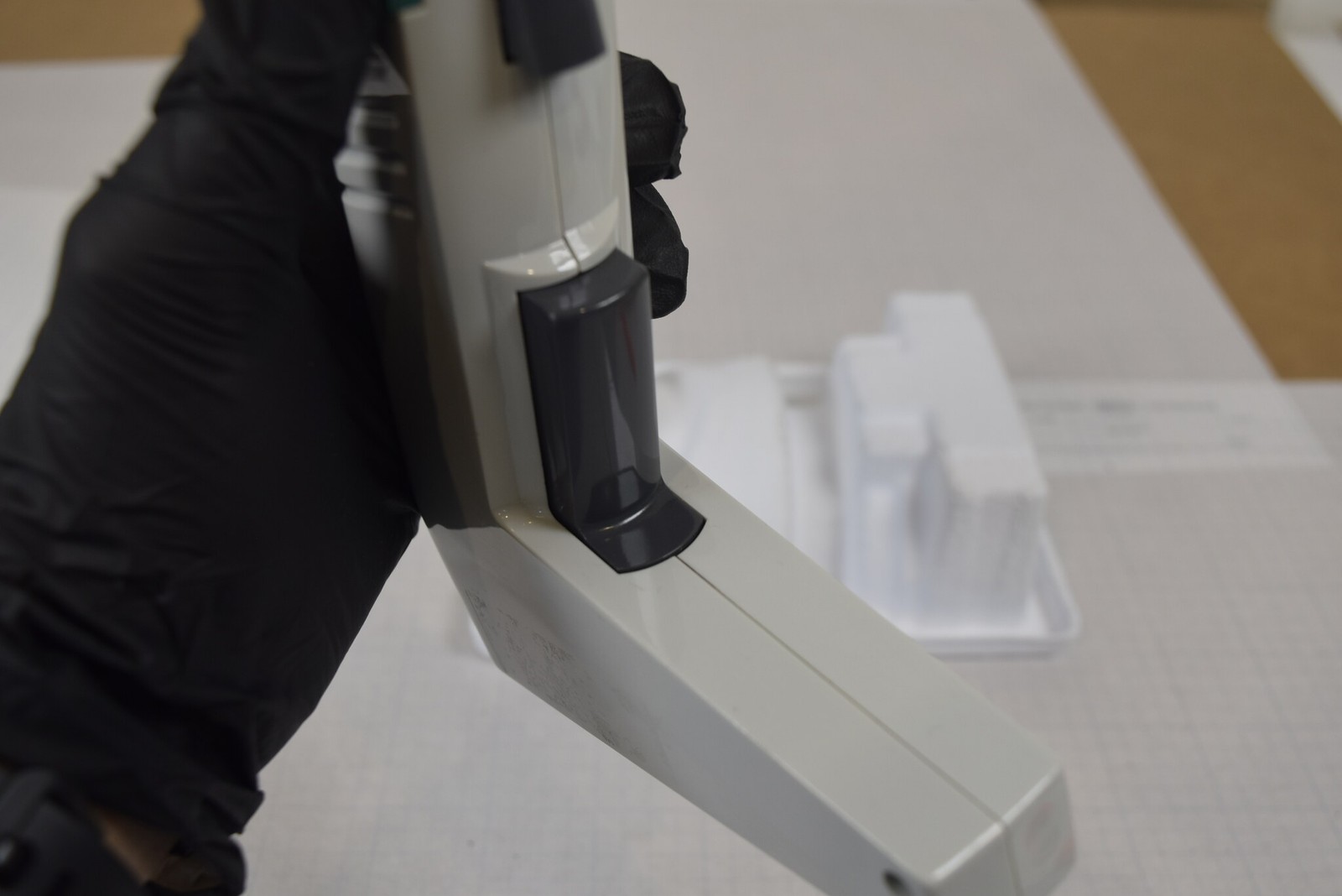 Matrix Impact2 8-Channel Adjustable Spacing 1250uL Electronic Pipette + Charger