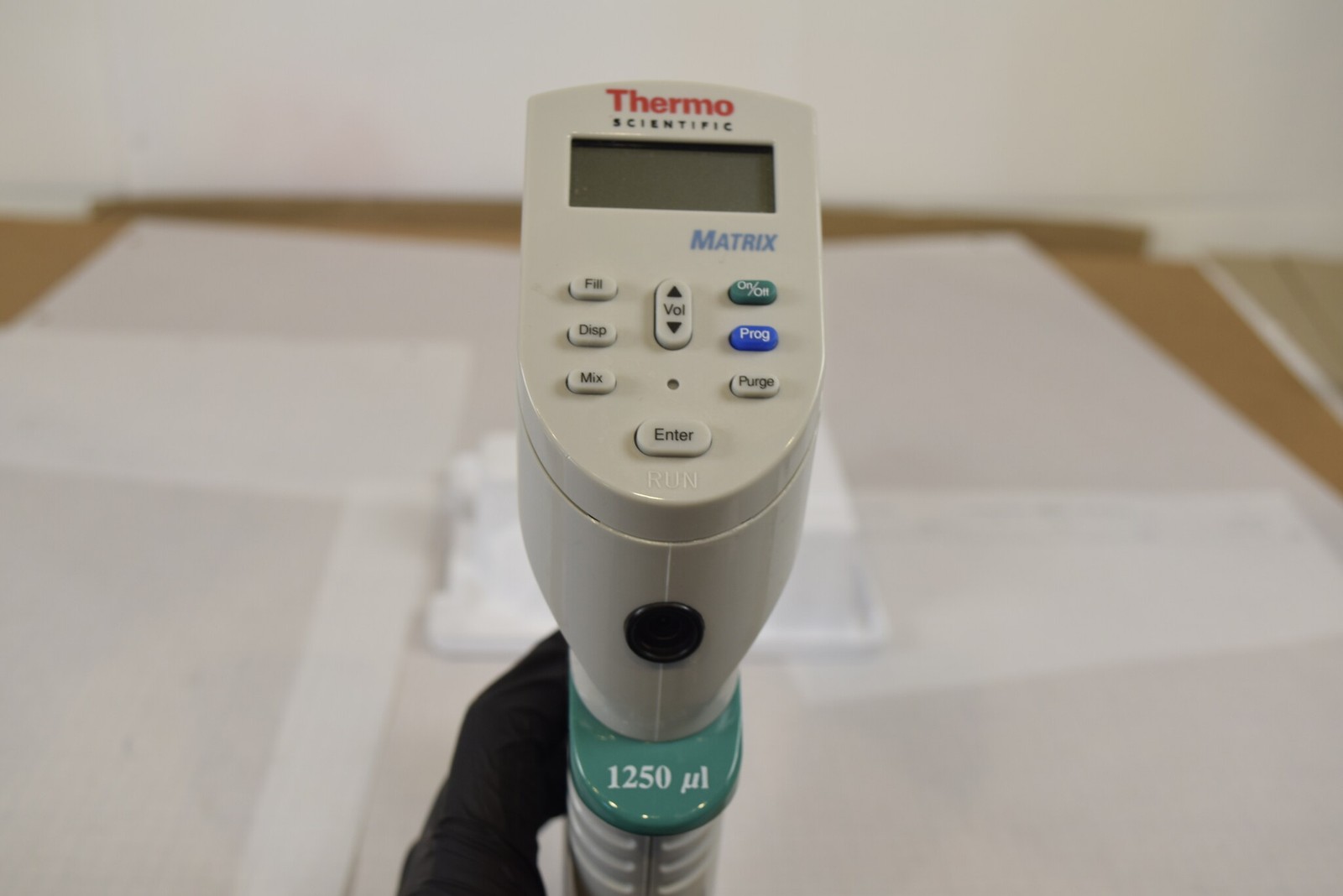 Thermo Matrix 8-Channel 1250uL Adjustable Spacing Pipette - Grinds, For Parts