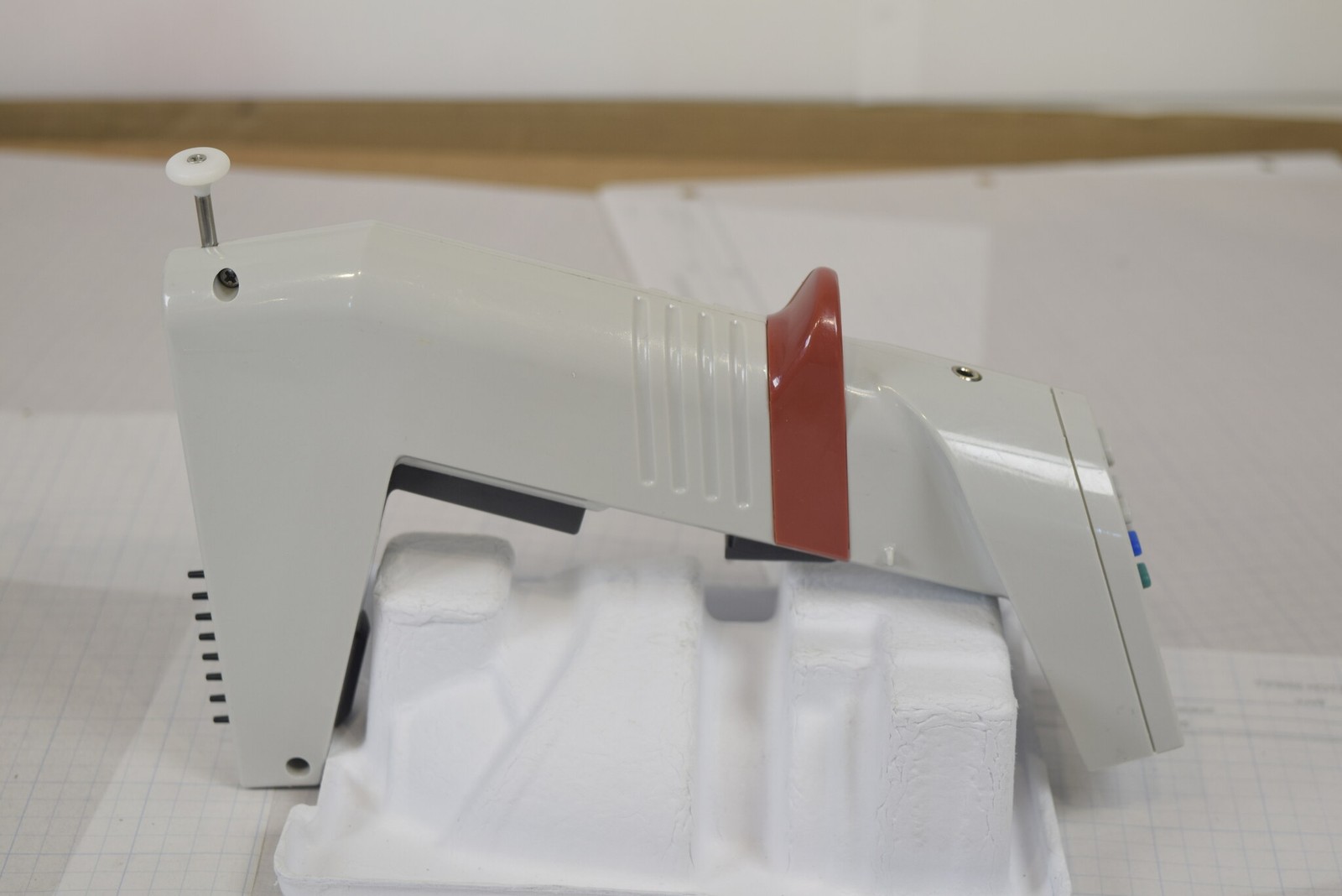 Matrix 8-Channel 0.5-12.5uL Adjustable Spacing Electronic Pipette + Charger