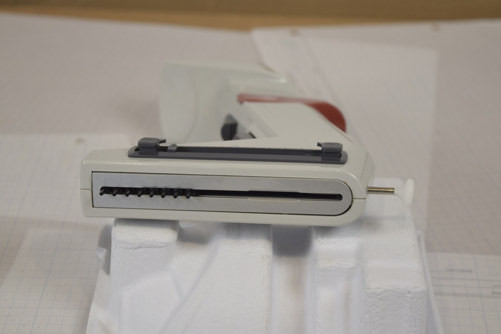 Matrix 8-Channel 0.5-12.5uL Adjustable Spacing Electronic Pipette + Charger