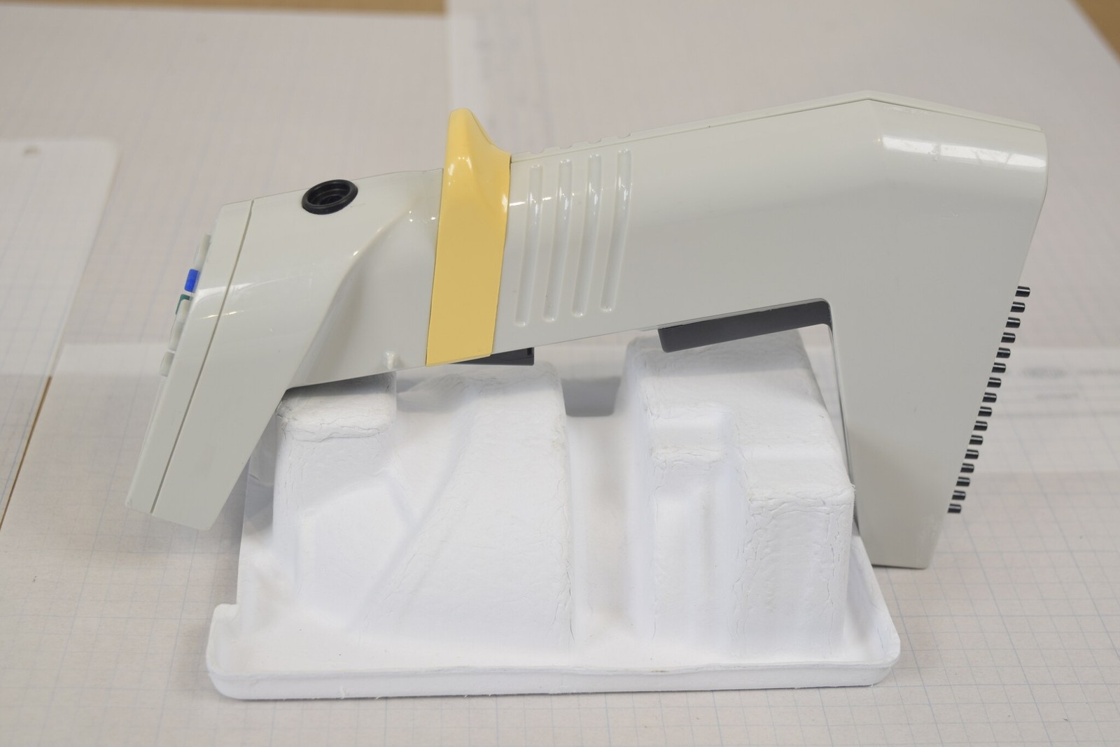 Thermo Matrix 16-Channel 125uL Electronic Pipette - Slight Grind, For Parts