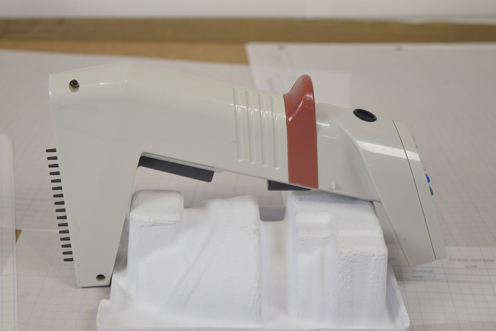 Matrix Impact2 16-Channel 0.5-12.5uL Electronic Pipette + Charger - Bench Tested