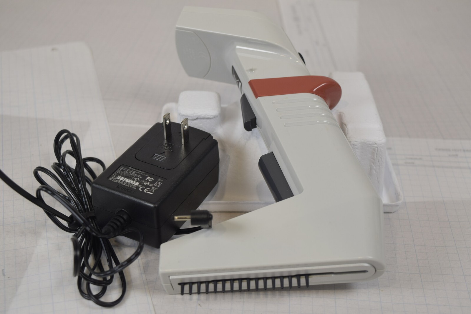 Matrix Impact2 16-Channel 0.5-12.5uL Electronic Pipette + Charger - Bench Tested