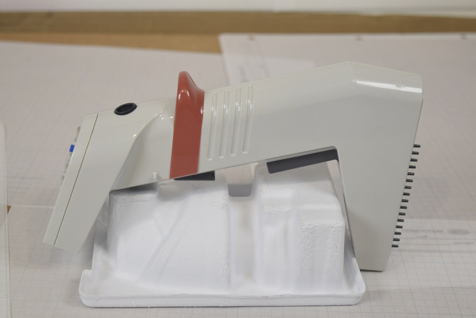Matrix Impact2 16-Channel 0.5-12.5uL Electronic Pipette + Charger - Bench Tested