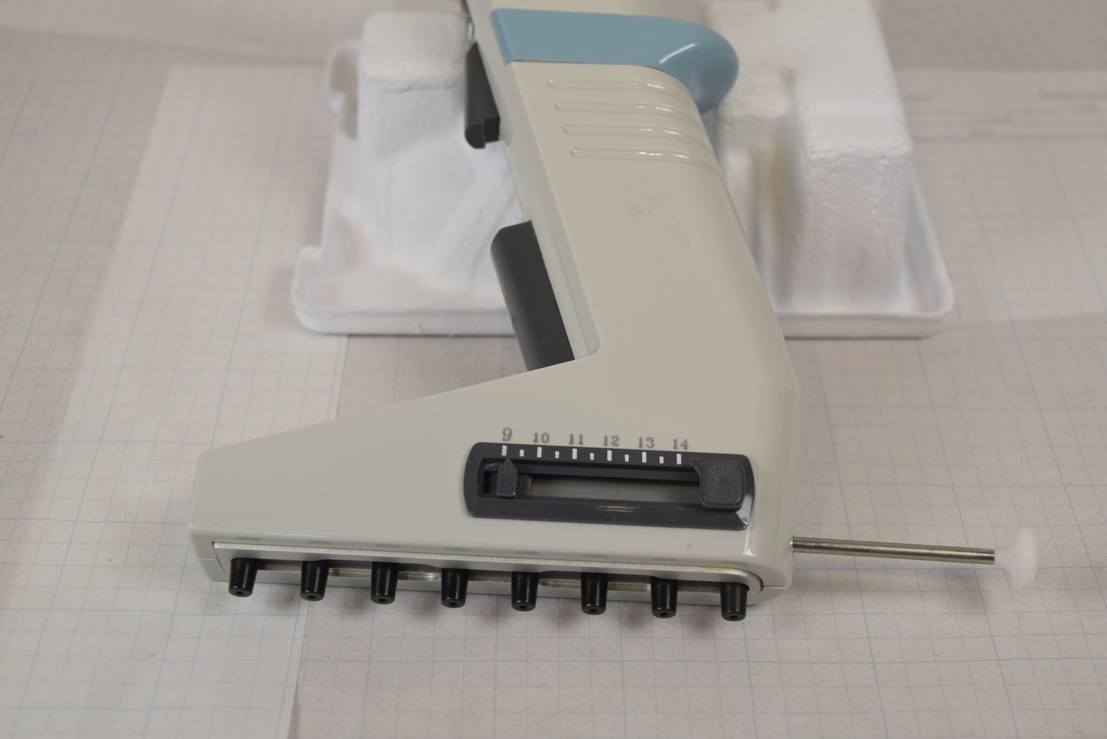 Matrix Impact2 8-Channel 250uL Adjustable Spacing Pipette + Charger - Tested
