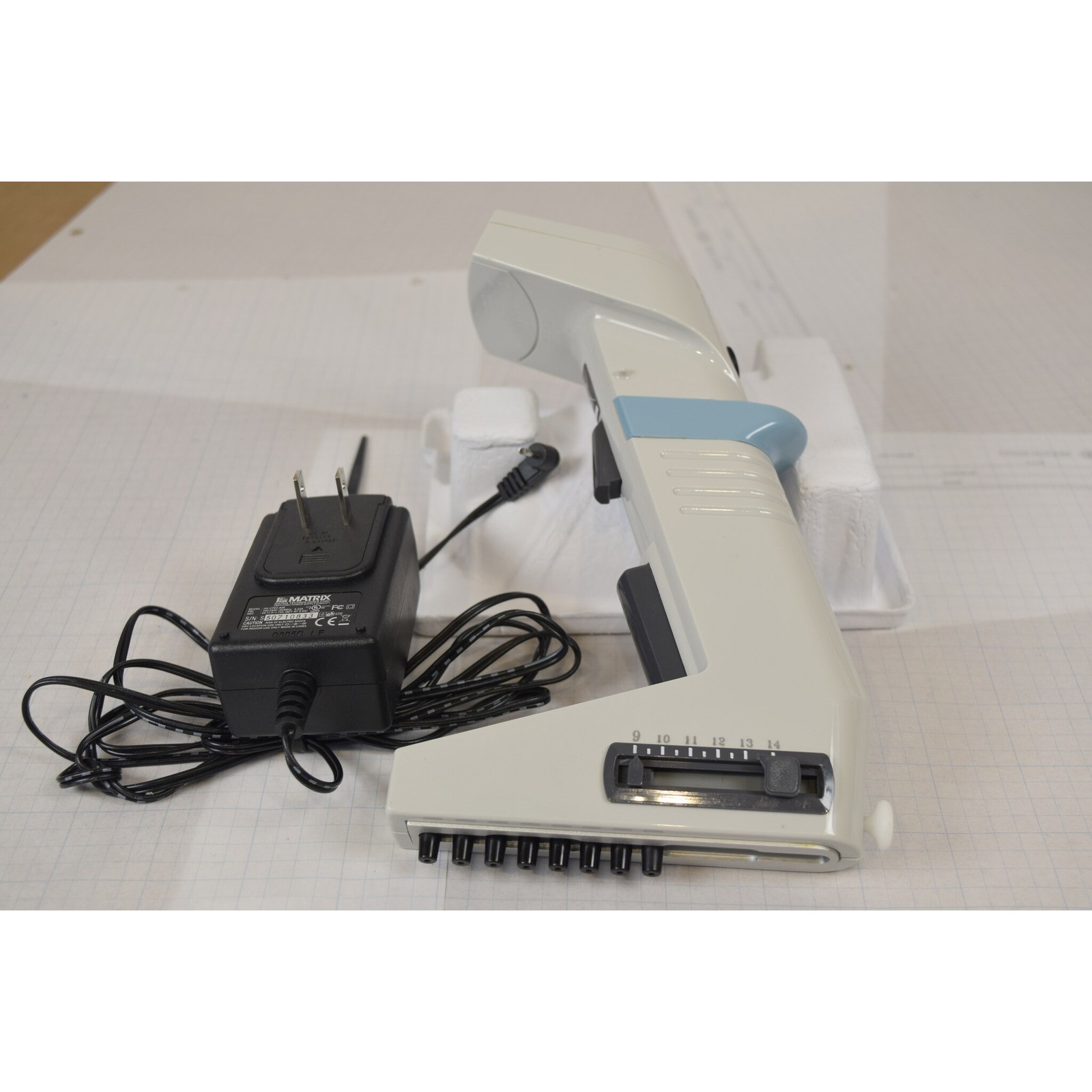 Matrix Impact2 8-Channel 250uL Adjustable Spacing Pipette + Charger - Tested