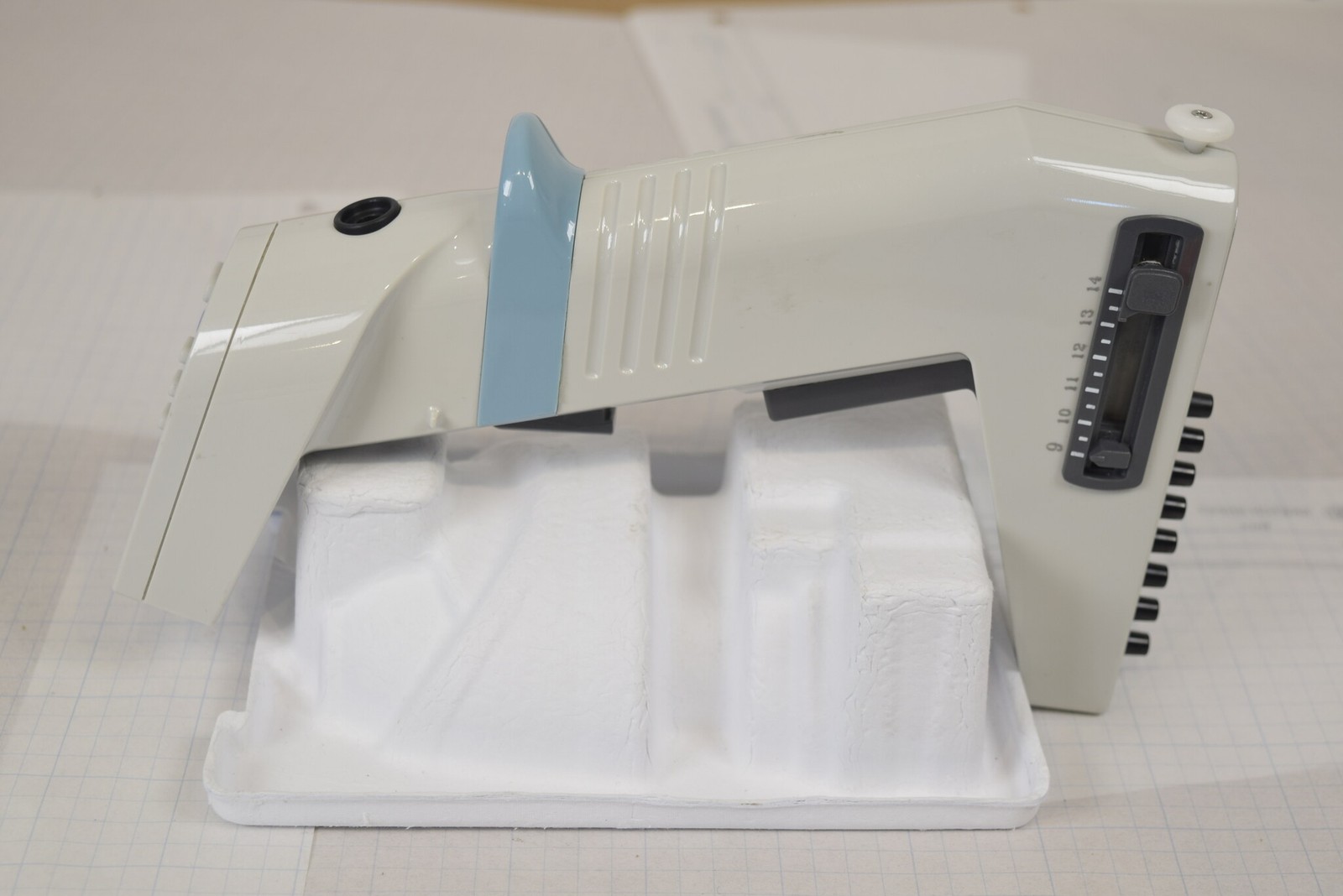 Matrix Impact2 8-Channel 250uL Adjustable Spacing Pipette + Charger - Tested