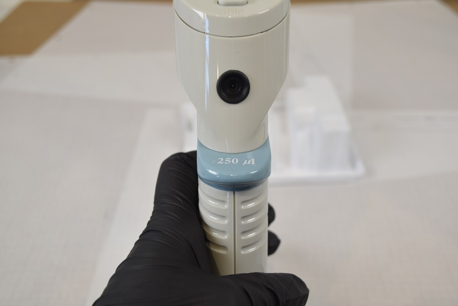 Matrix Impact2 8-Channel 250uL Adjustable Spacing Pipette + Charger - Tested