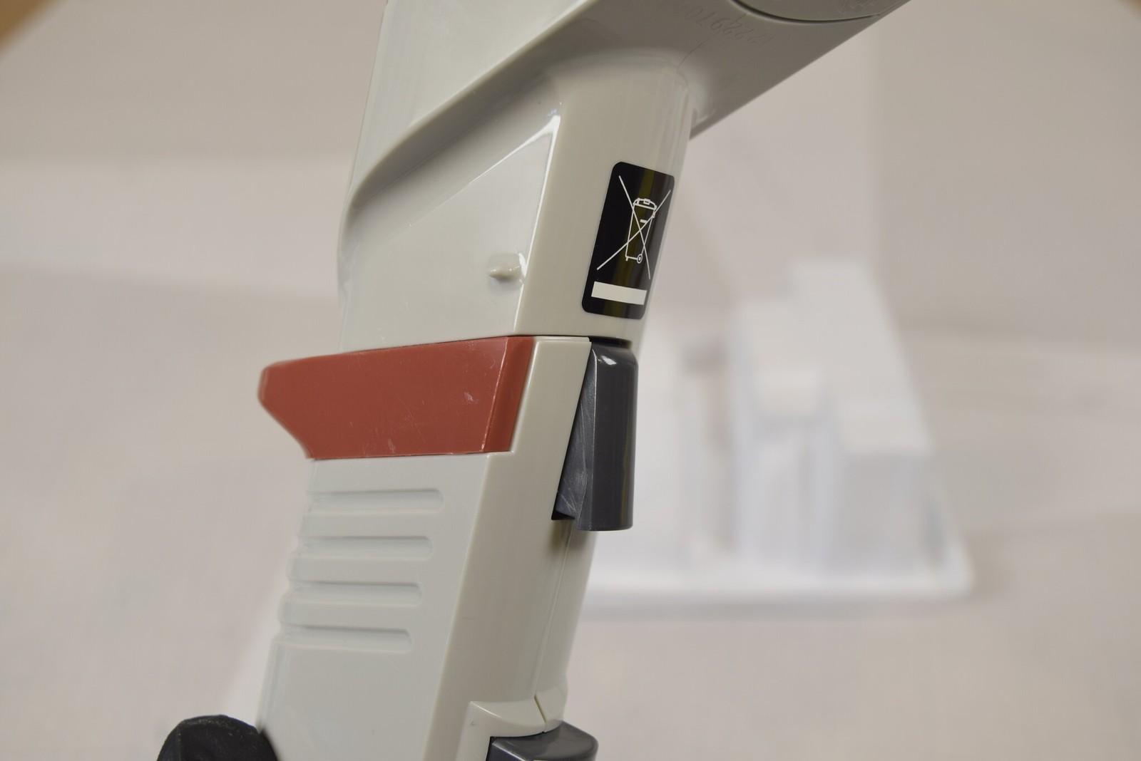 Matrix Impact2 12-Channel 0.5-12.5uL Electronic Pipette + Charger - Bench Tested