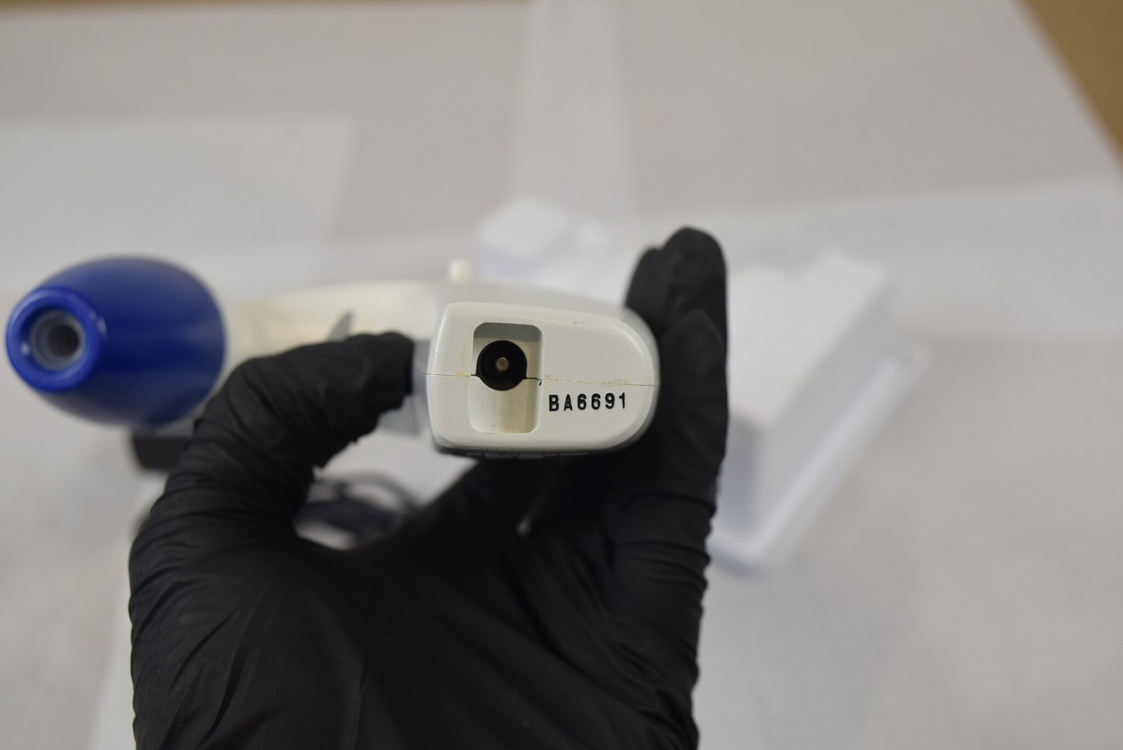 Jencons Powerpette Pro Pipette Controller + Charger - Tested, Small Crack