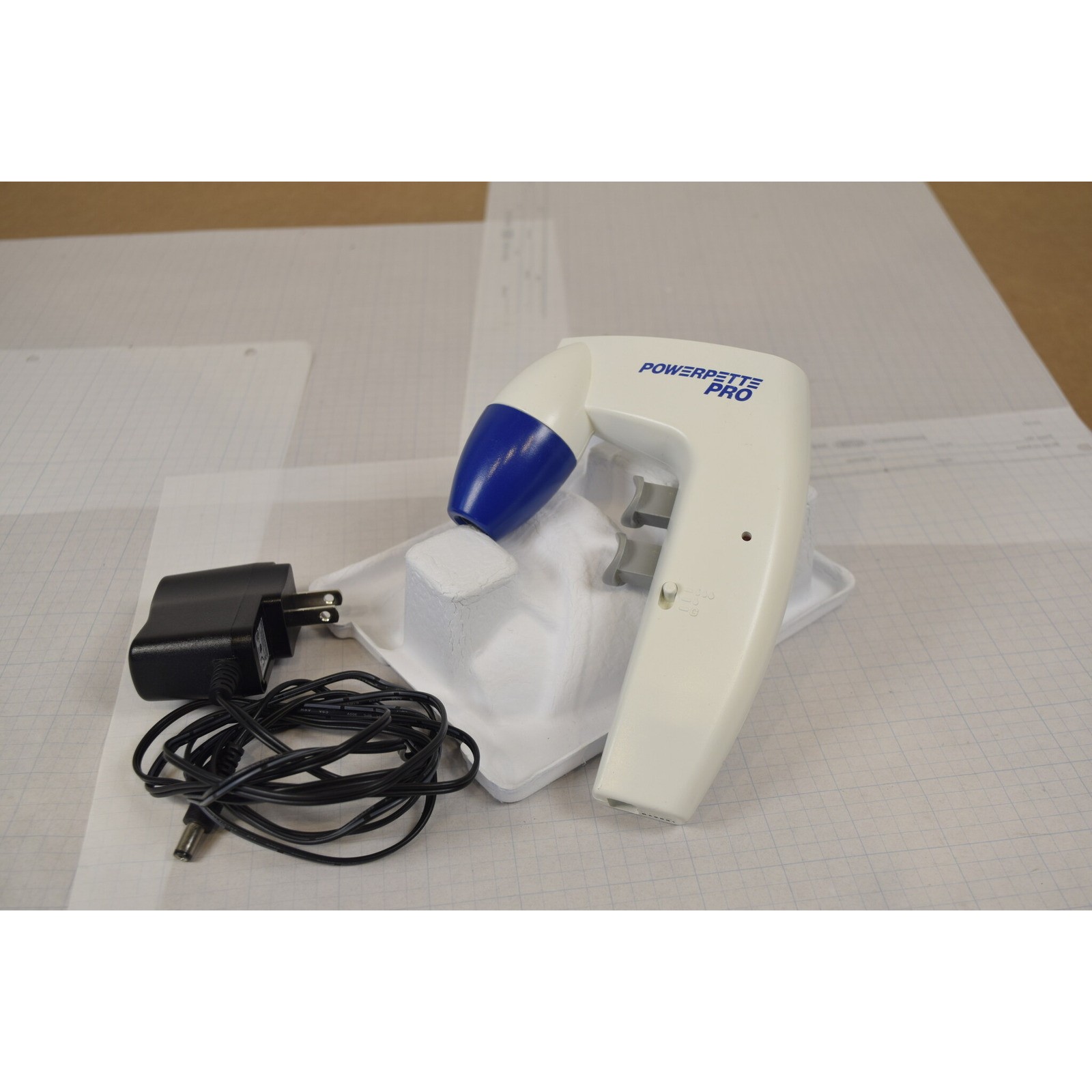 Jencons Powerpette Pro Pipette Controller + Charger - Tested, Small Crack