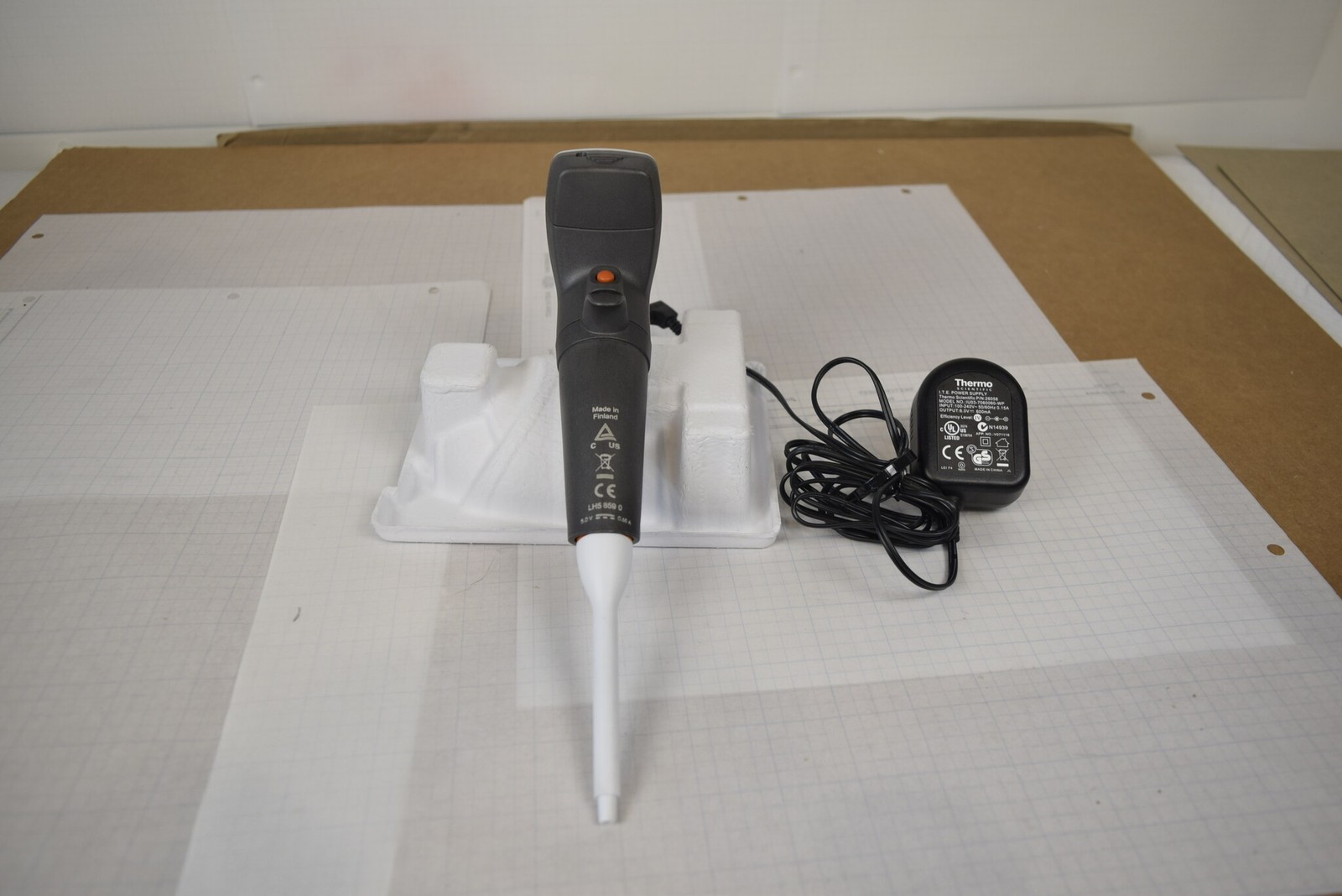 Thermo Finnpipette 30-300uL Single Channel Electronic Pipette + Charger