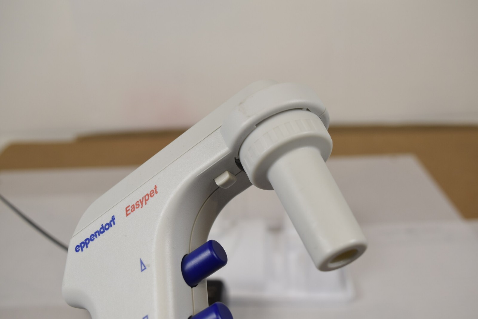Eppendorf Easypet Pipette Controller + 9V Charger - Works on Charger Only