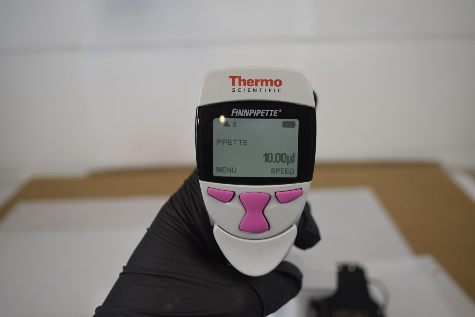 Thermo Finnpipette Novus 12-Channel 1-10uL Electronic Pipette + Charger