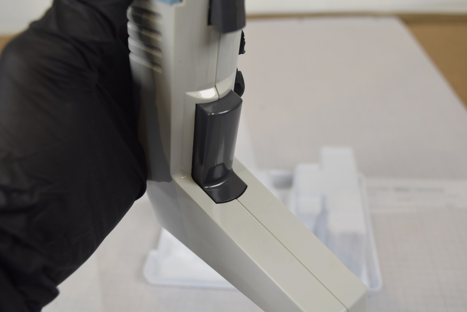 Matrix Impact2 12-Channel 250uL Electronic Pipette + Charger - Bench Tested