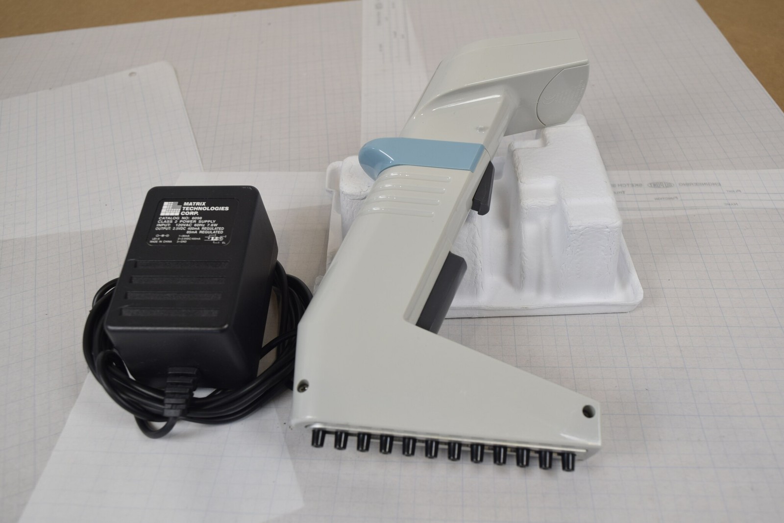 Matrix Impact2 12-Channel 250uL Electronic Pipette + Charger - Bench Tested