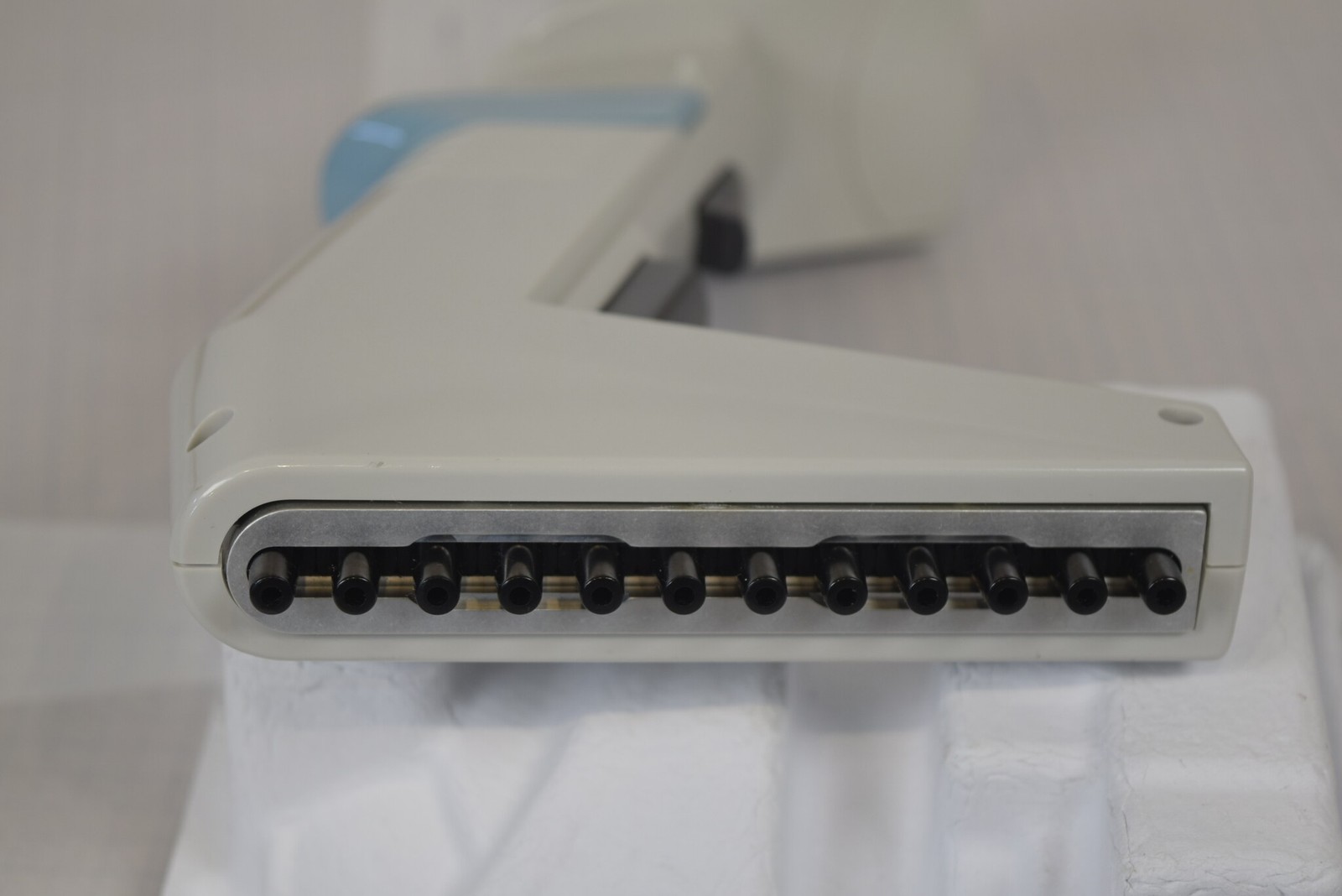 Matrix Impact2 12-Channel 250uL Electronic Pipette + Charger - Bench Tested