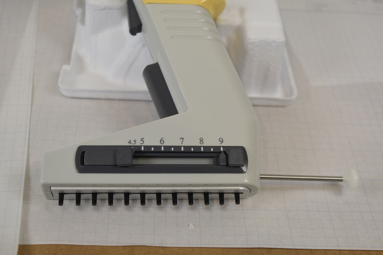 Matrix eQualizer 12-Ch 125uL Adjustable Spacing Pipette + Charger - For Parts