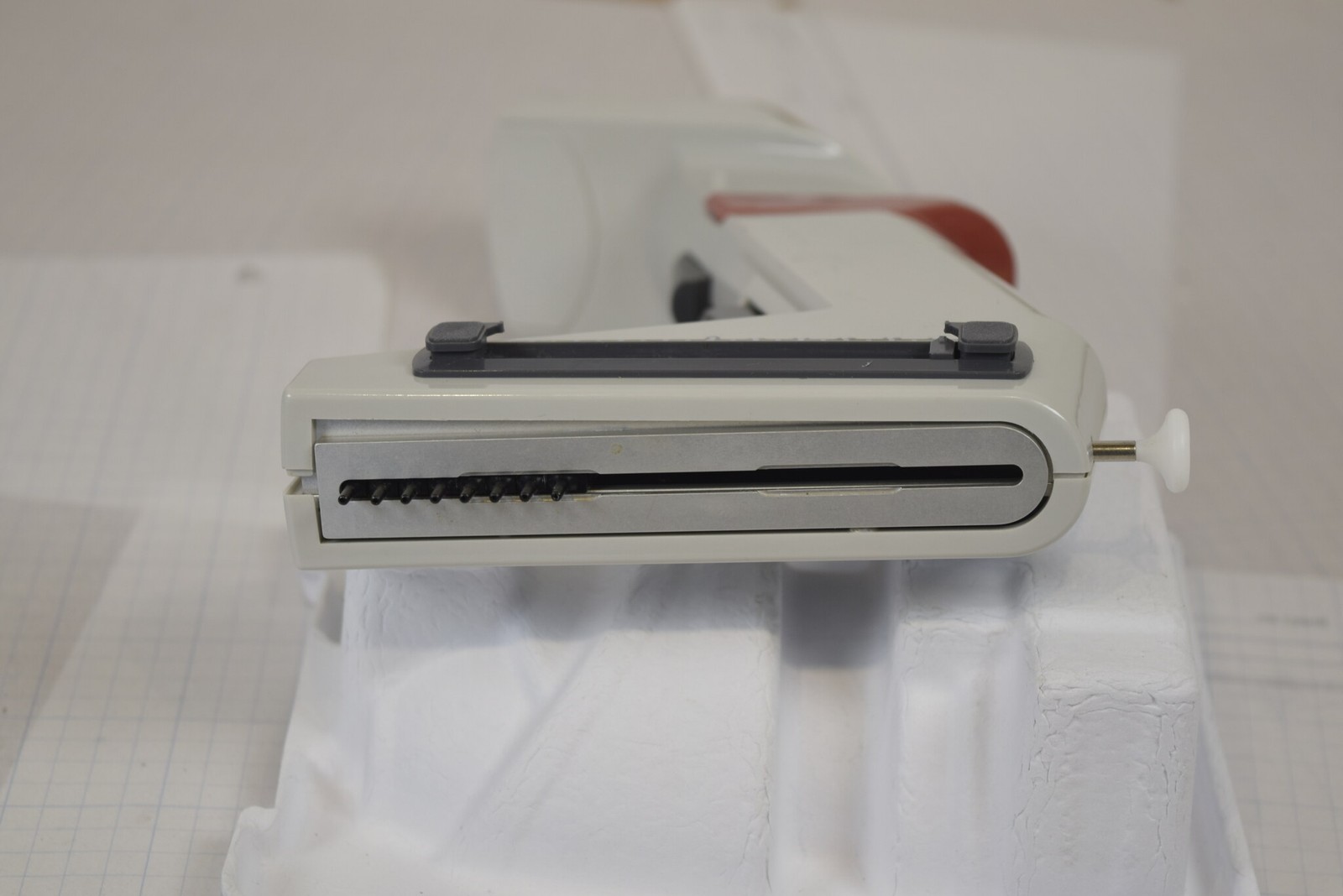Matrix Impact2 8-Ch 12.5uL Adjustable Spacing Pipette + Charger - Split Seam