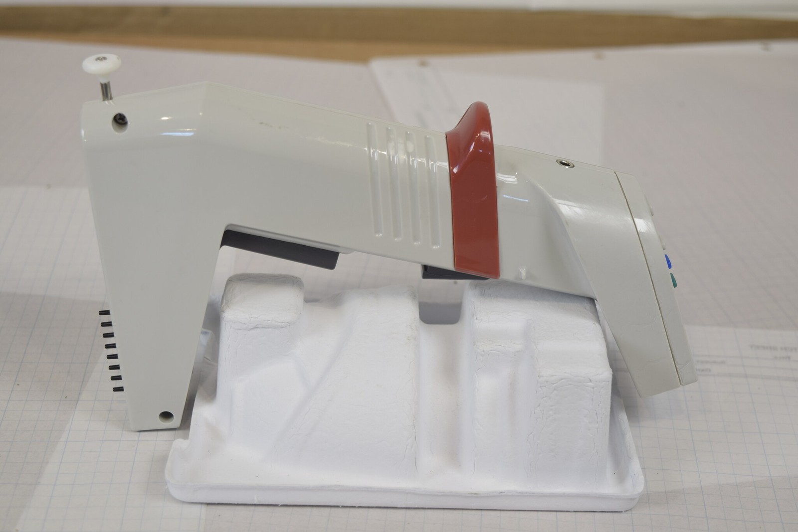 Matrix Impact2 8-Ch 12.5uL Adjustable Spacing Pipette + Charger - Split Seam