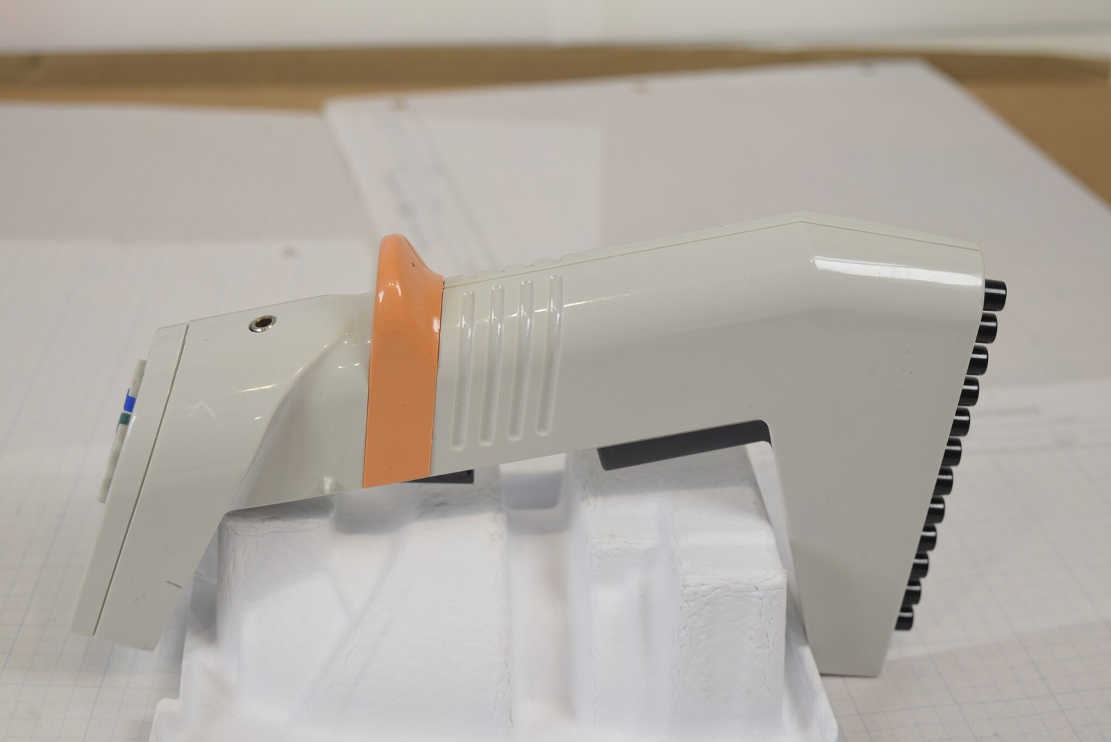 Matrix Impact2 12-Channel 850uL Electronic Pipette + Charger - Bench Tested