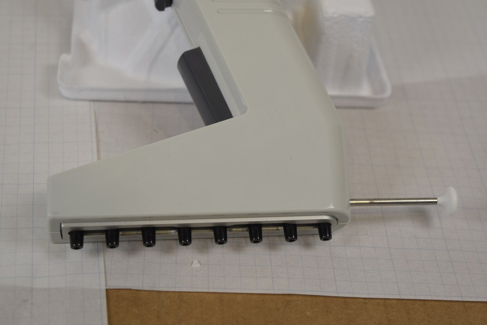 Thermo Matrix 8-Channel 125uL Adjustable Spacing Pipette + Charger - Tested