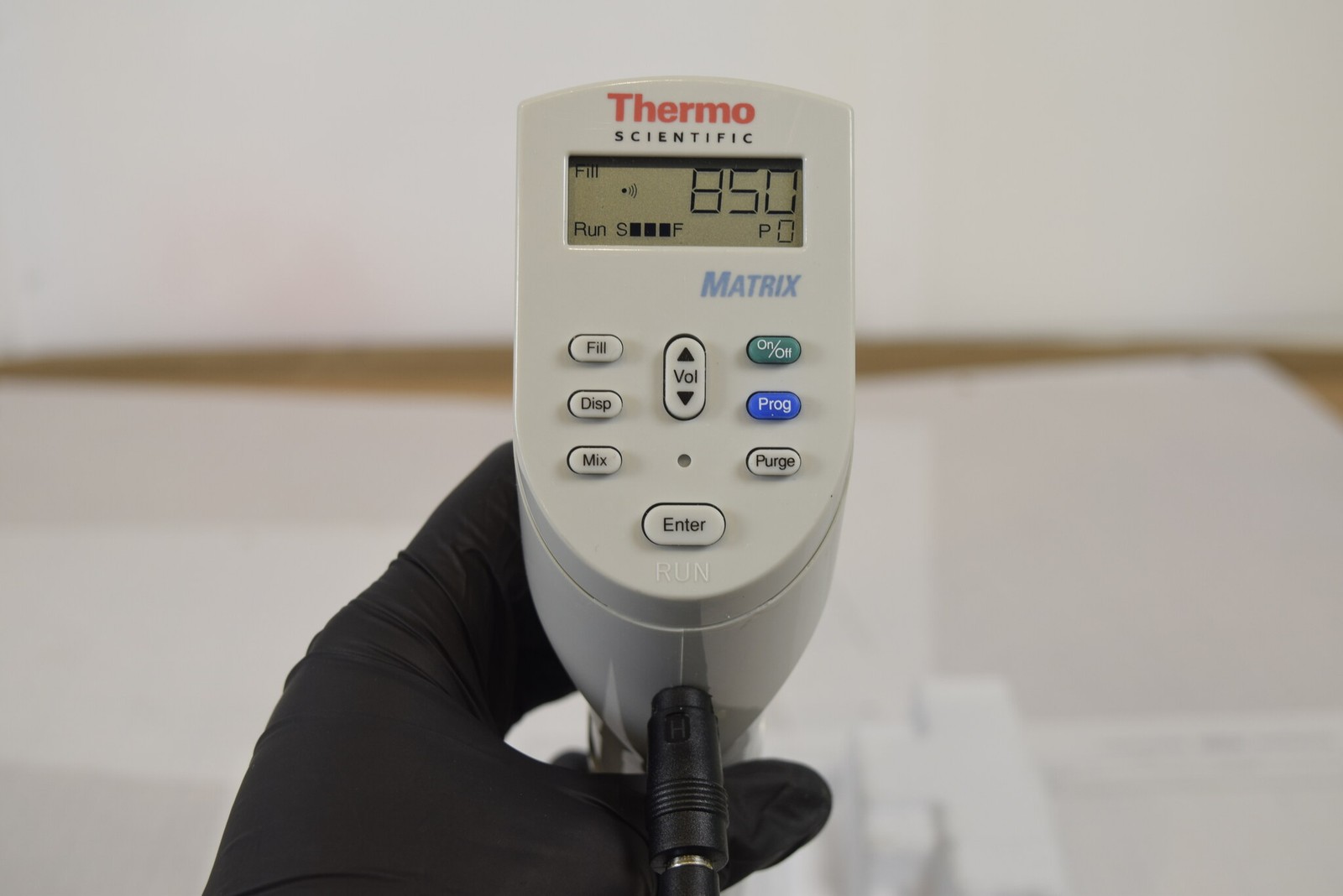 Thermo Matrix 12-Channel 850uL Electronic Pipette - Slight Grind, For Parts