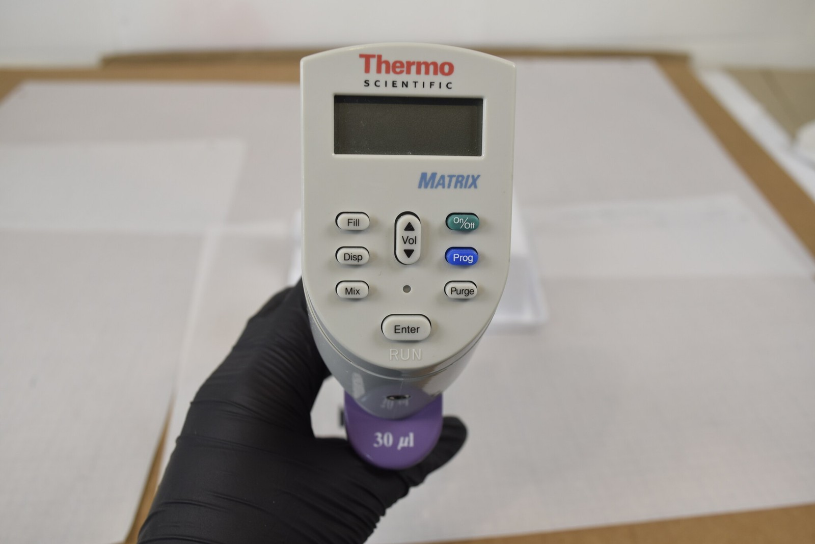 Thermo Matrix 12-Channel 30uL Adjustable Spacing Pipette - Needs 1 Battery Cell
