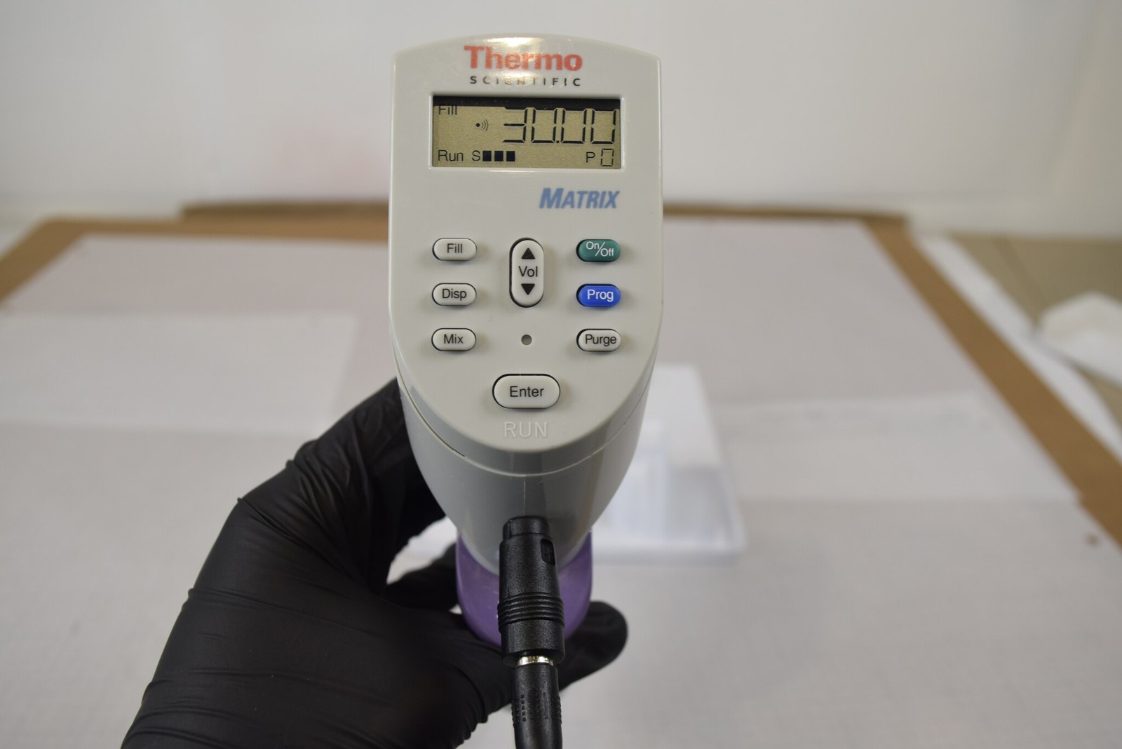 Thermo Matrix 12-Channel 30uL Adjustable Spacing Pipette - Needs 1 Battery Cell