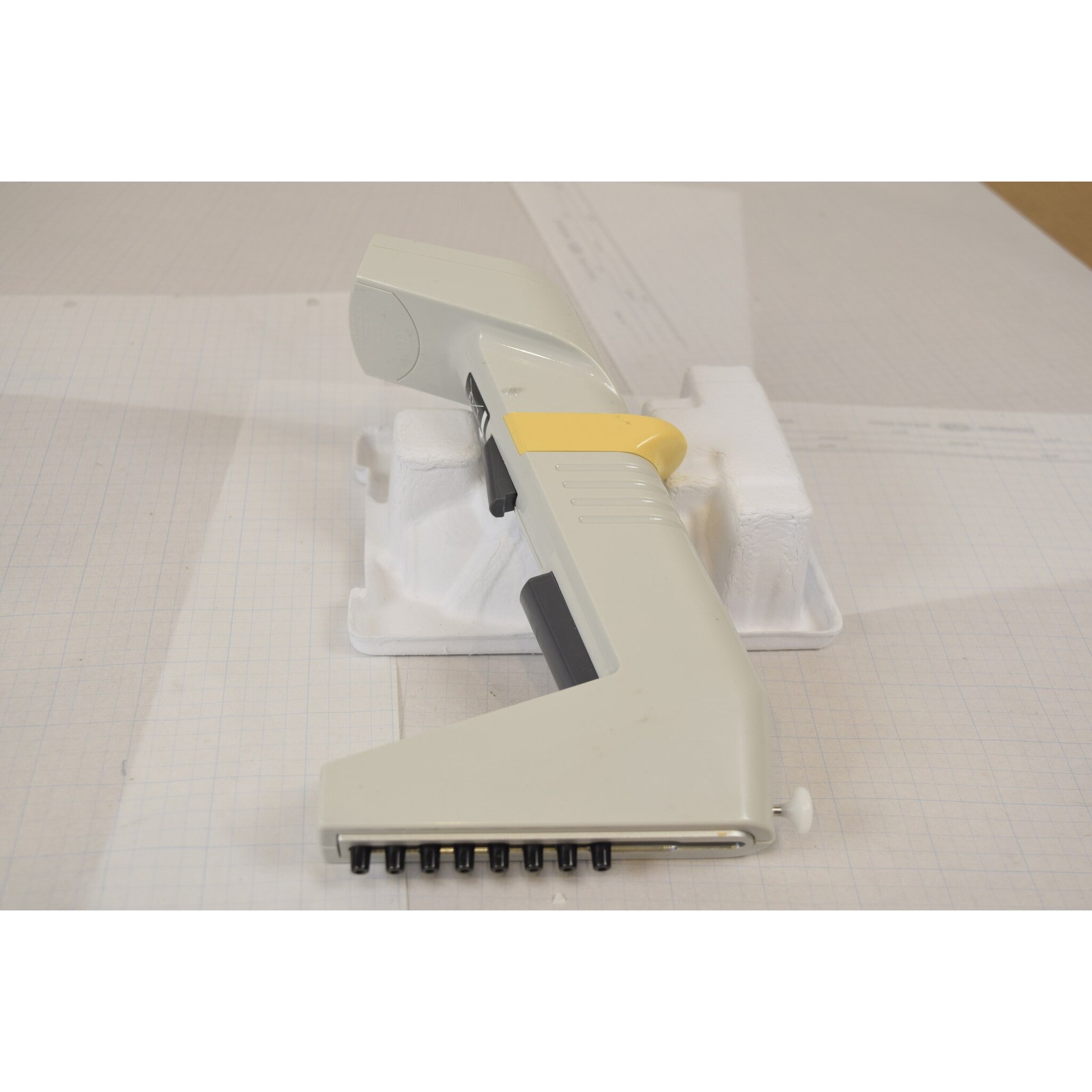 Thermo Matrix 8-Channel 125uL Adjustable Spacing Pipette - Stiff Puller, No Chgr