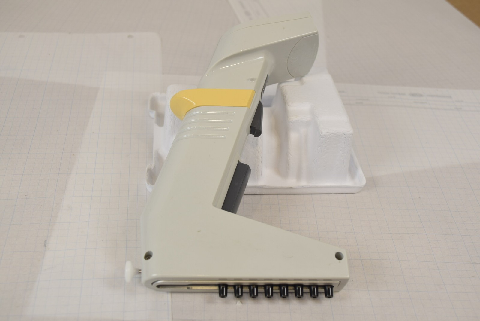 Thermo Matrix 8-Channel 125uL Adjustable Spacing Pipette - Stiff Puller, No Chgr
