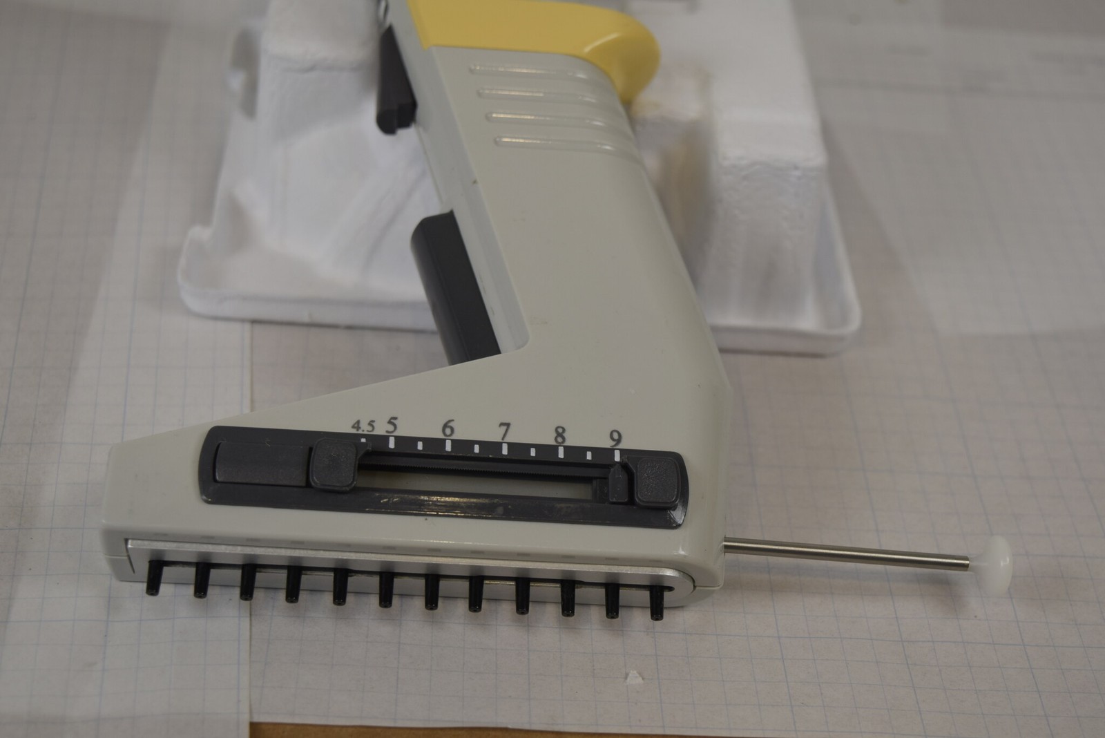 Thermo Matrix 12-Ch 125uL Adjustable Spacing Pipette - Dispense Grind, For Parts