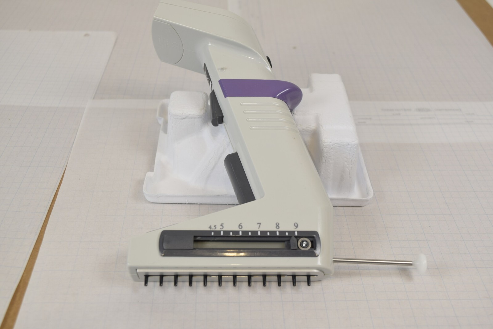 Thermo Matrix 12-Channel 30uL Adjustable Spacing Pipette - Tested, Stops Missing