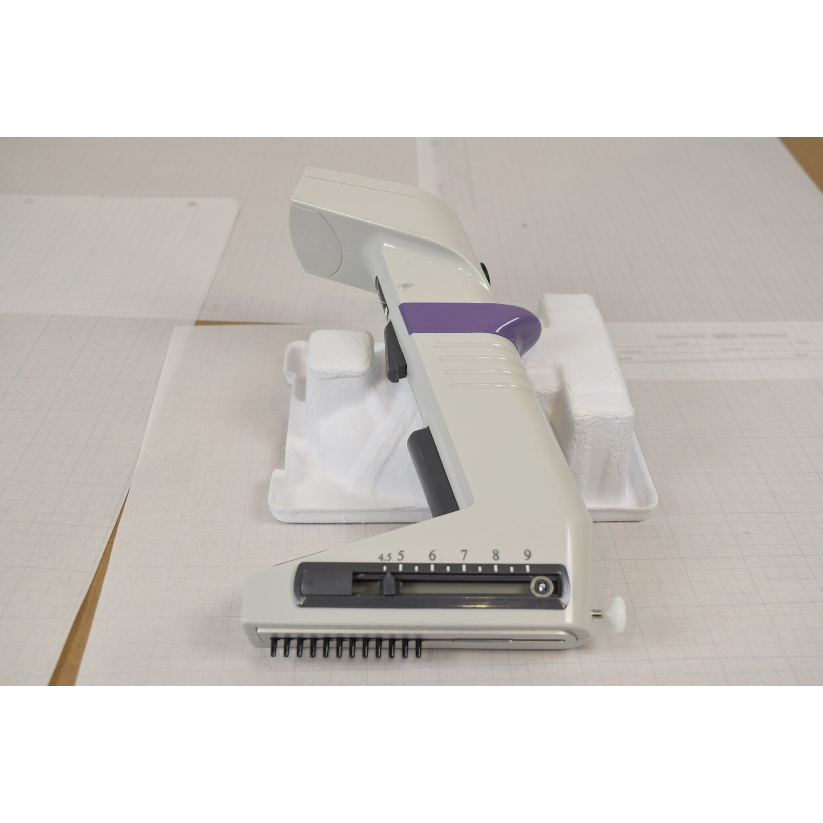 Thermo Matrix 12-Channel 30uL Adjustable Spacing Pipette - Tested, Stops Missing