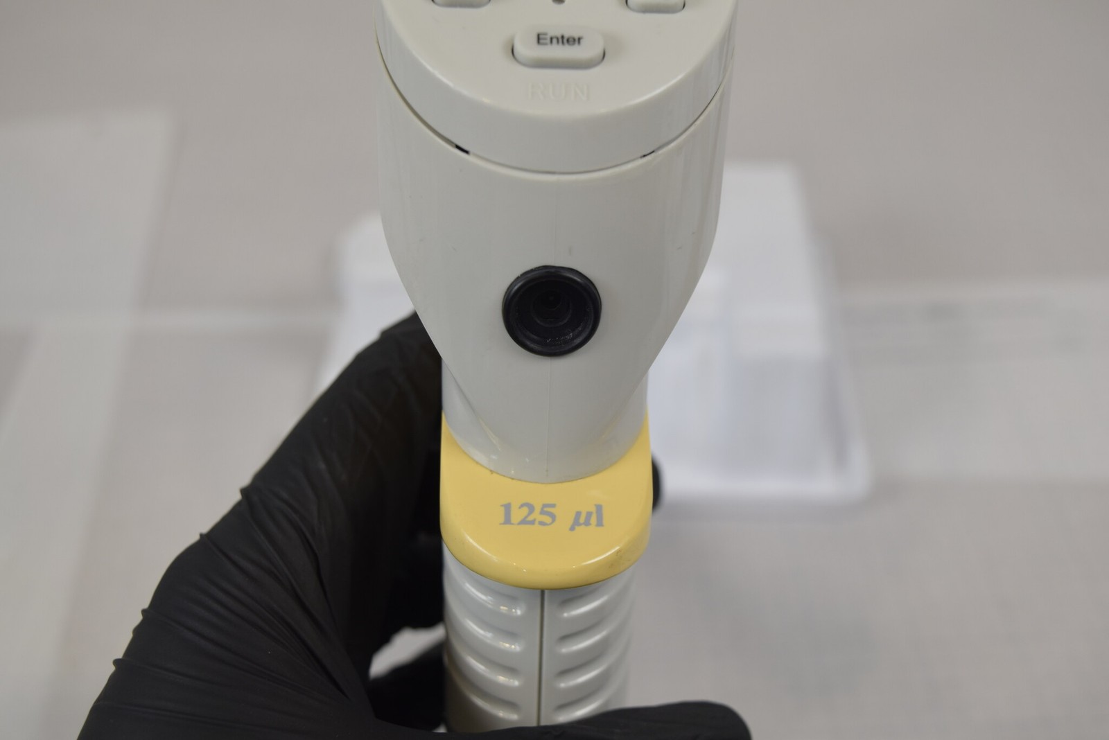 Thermo Scientific Matrix 16-Channel 125uL Electronic Pipette - Tested No Charger