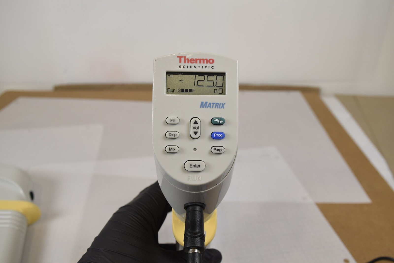 Thermo Scientific Matrix 16-Channel 125uL Electronic Pipette - Tested No Charger