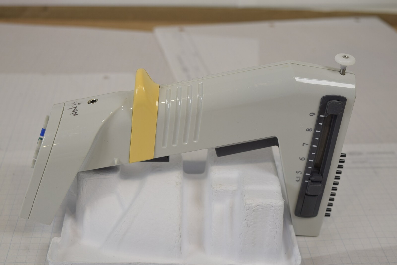 Thermo Matrix 12-Ch 125uL Adjustable Spacing Pipette + Charger - For Parts