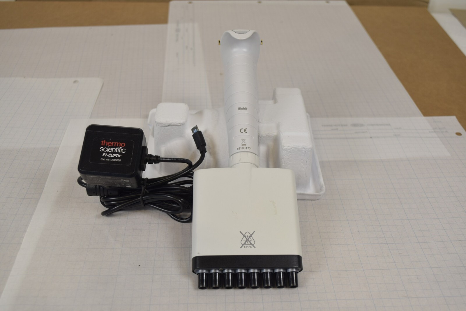 Sartorius Picus 8-Channel 50-1200uL Electronic Pipette + Charger - Tested