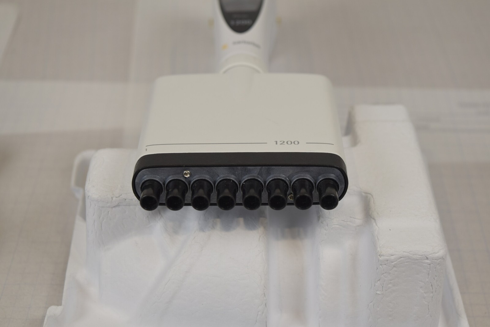 Sartorius Picus 8-Channel 50-1200uL Electronic Pipette + Charger - Tested