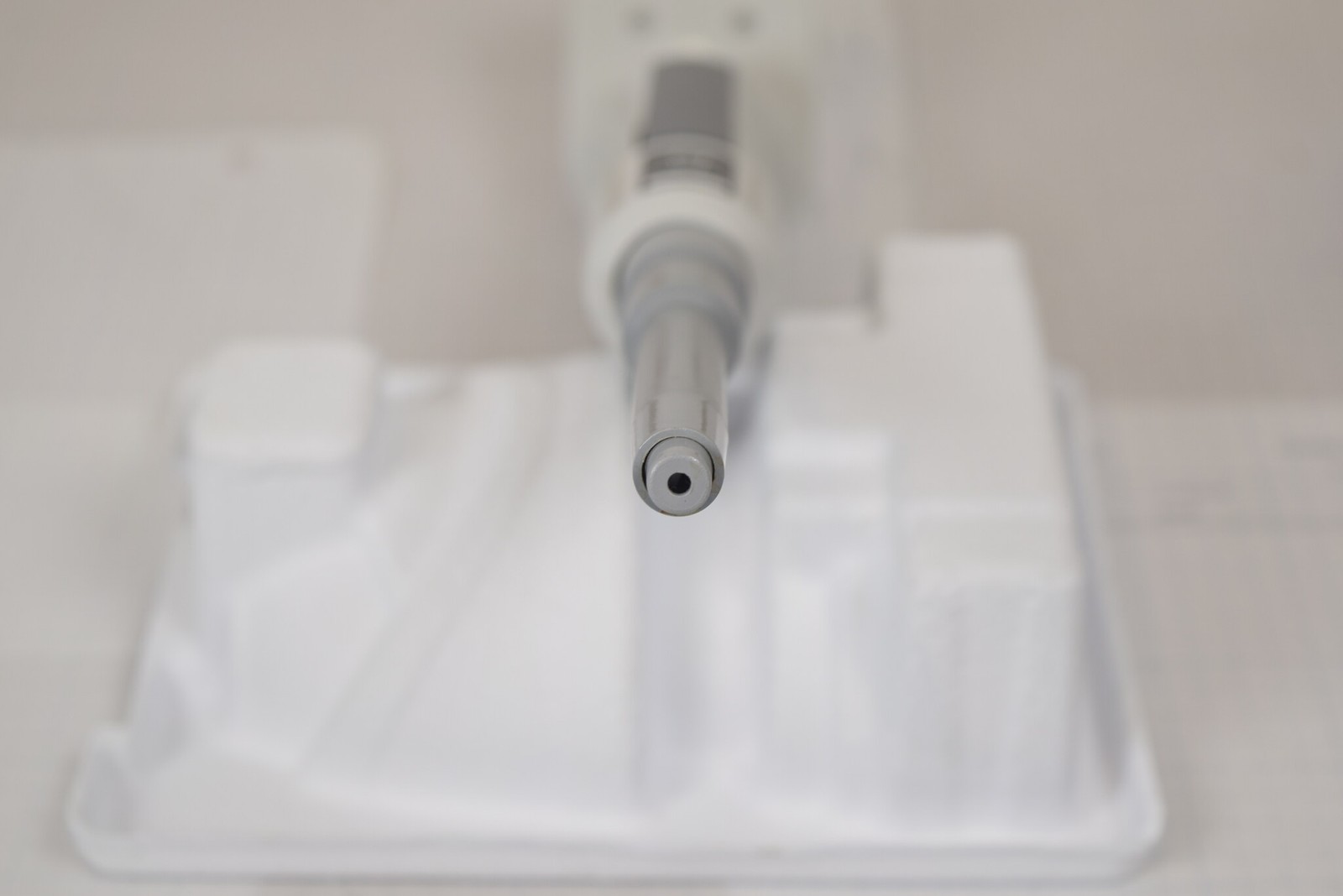 Thermo Matrix 1250uL Single Channel Electronic Pipette - For Parts, Battery Dead
