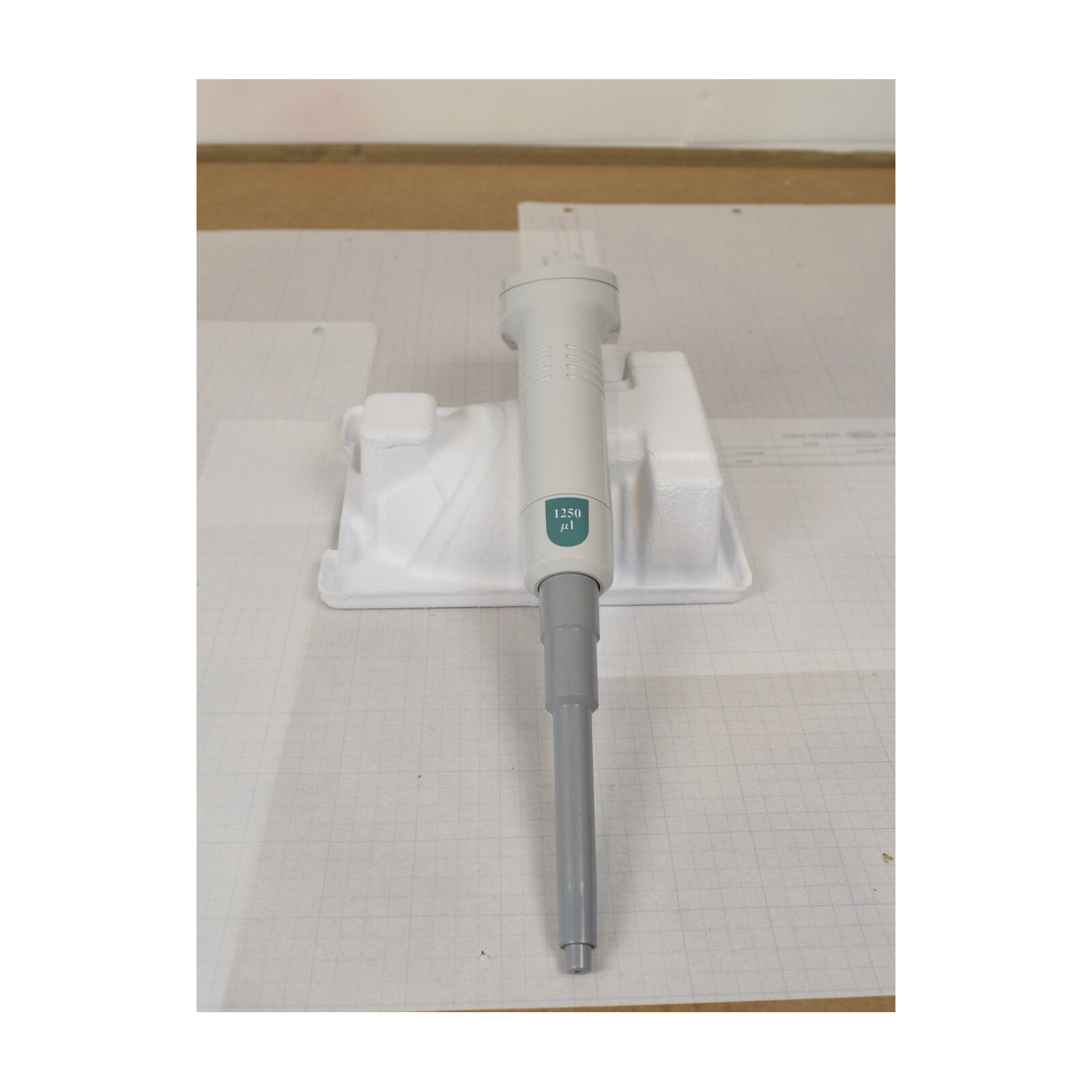 Thermo Matrix 1250uL Single Channel Electronic Pipette - For Parts, Battery Dead