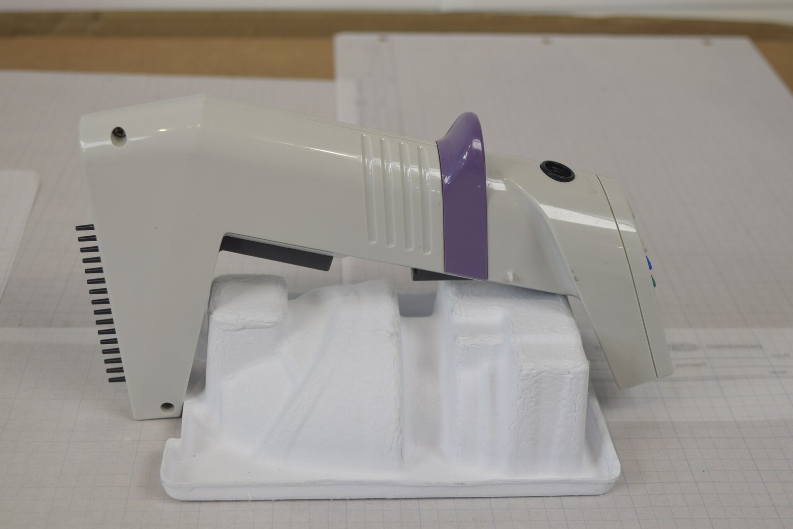 Matrix Impact2 16-Channel 1-30uL Electronic Pipette + Charger - Bench Tested