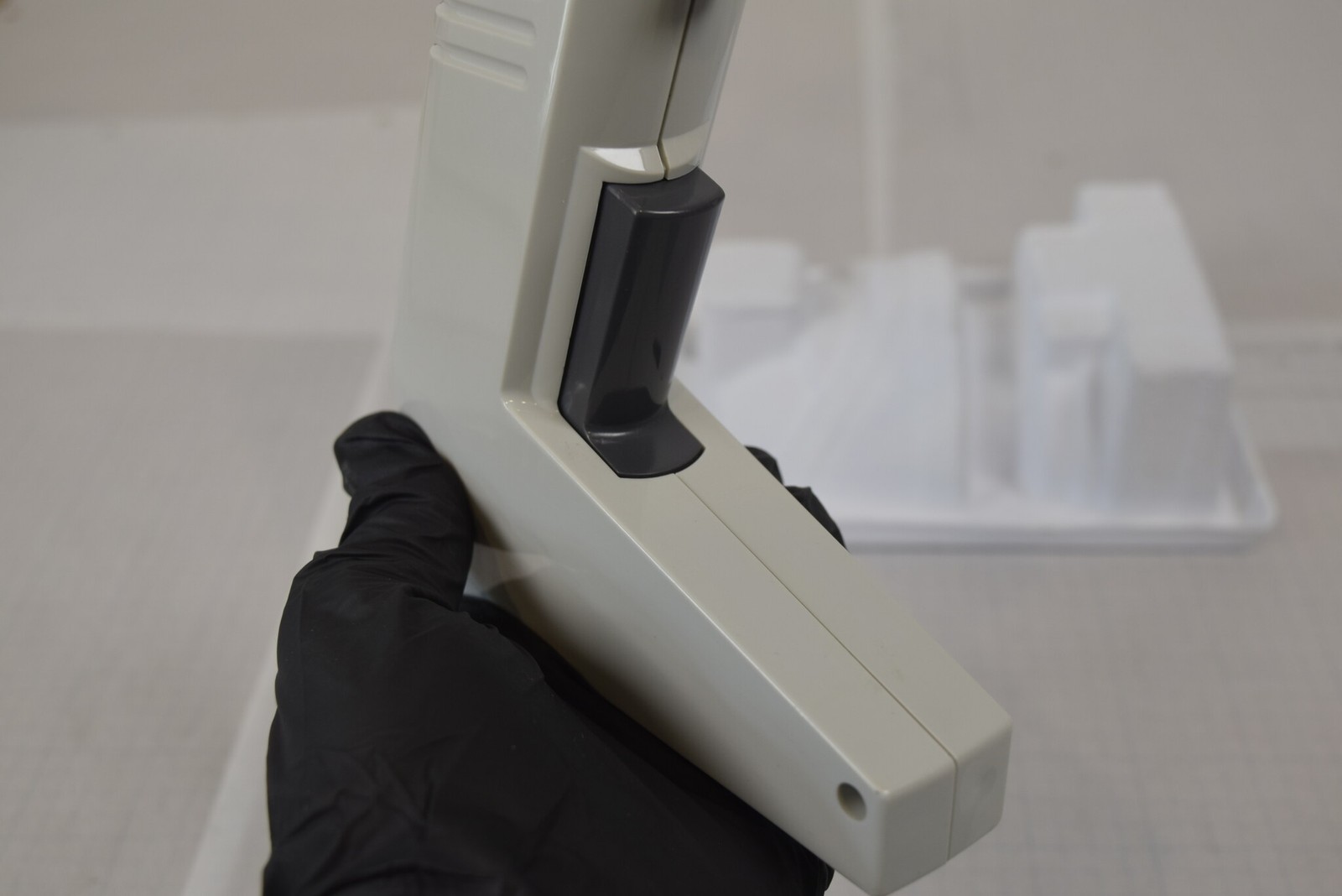 Matrix Impact2 16-Channel 1-30uL Electronic Pipette + Charger - Bench Tested